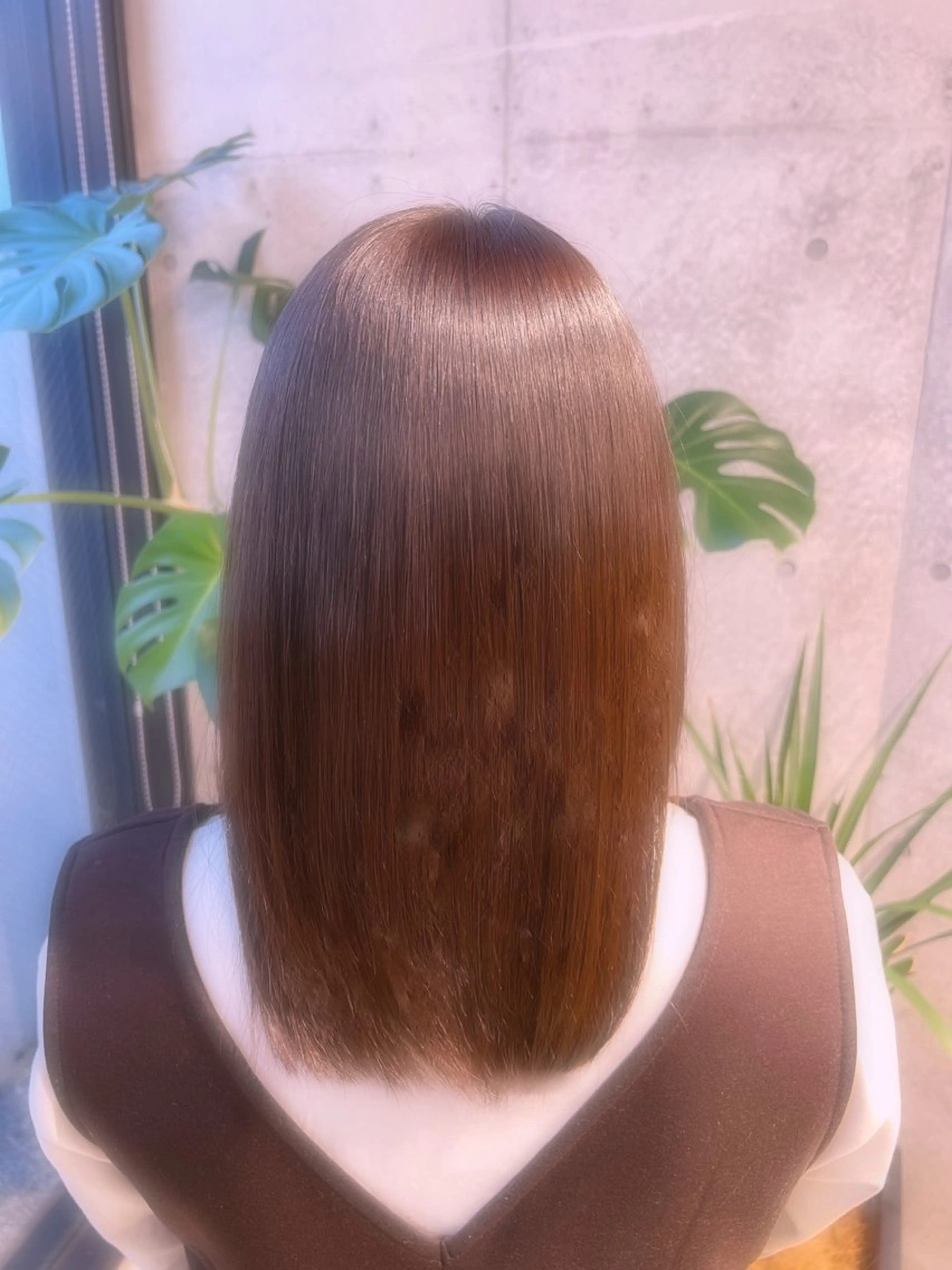 セミロング ヘアカラー LOVECHROME　HAIR＆SCALP　LAB　OMOTESANDO所属・うるツヤ透明感カラー 𝐀𝐲𝐚𝐦𝐢のヘアスタイル