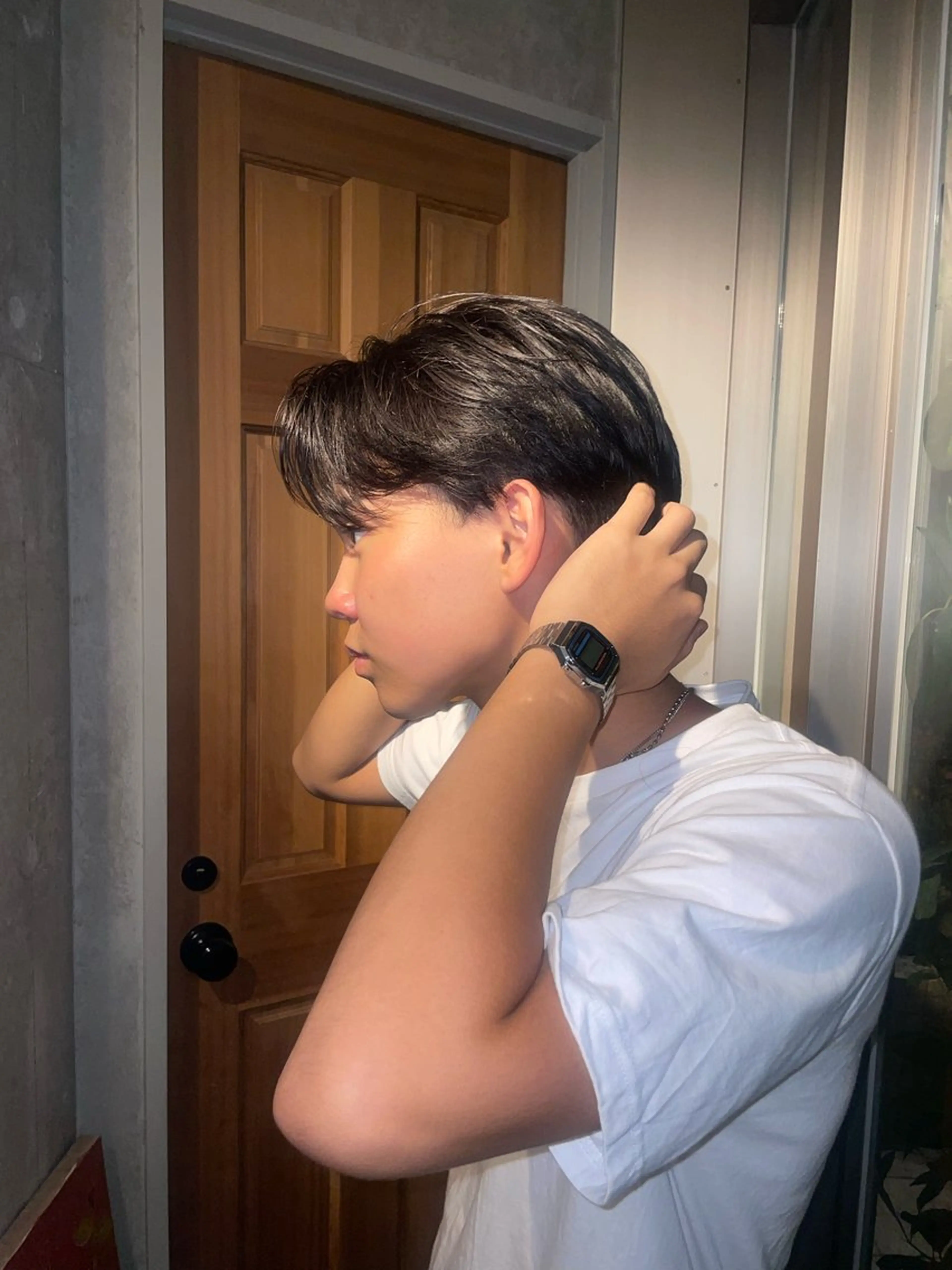 カラー 兼西 菜摘のヘアスタイル