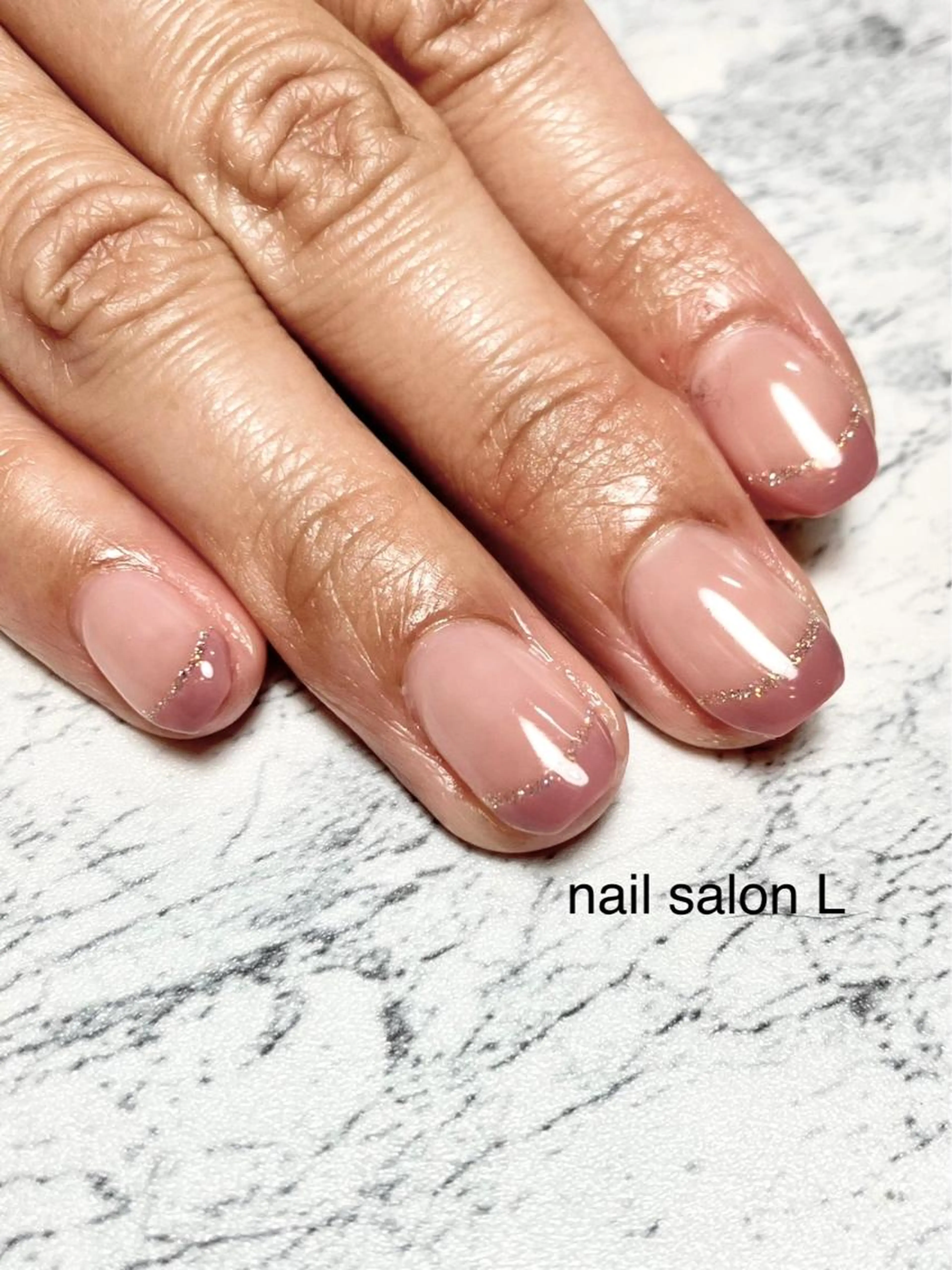 【オフあり】フレンチネイル（ケア込み）※ジェルネイルオフのみ対応。ハードジェル．スカルプ.大きなパーツは不可です。の写真