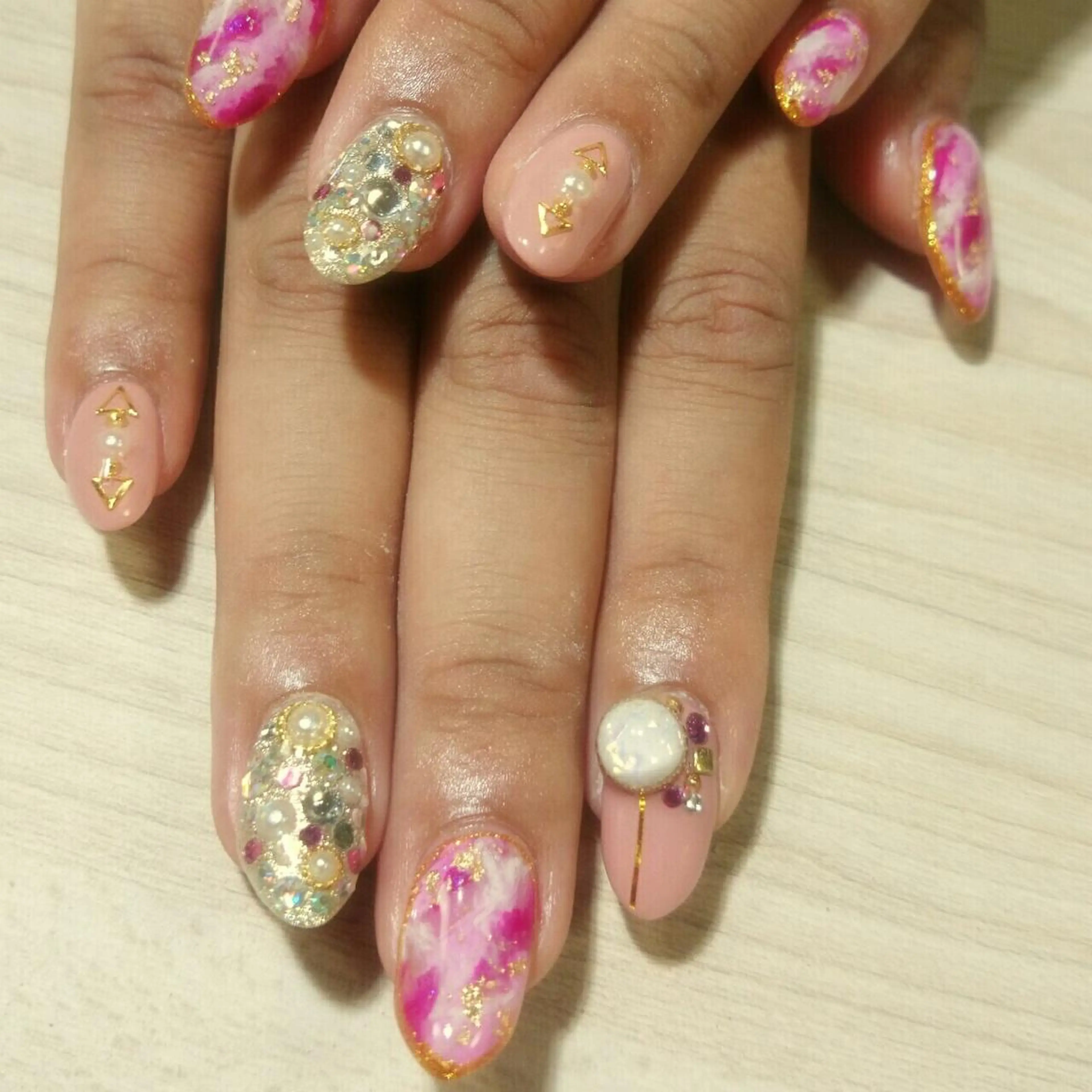 ネイル 安藤 Charlotteのネイルデザイン