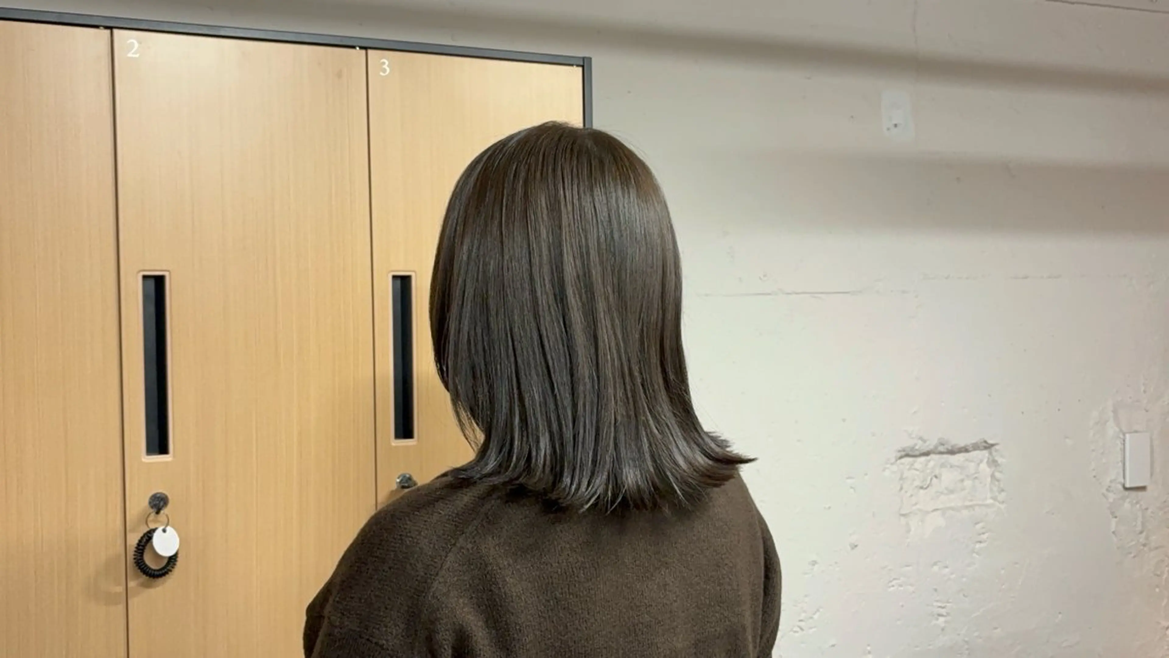 ミディアム ヘアカラー tokute 中野真咲🐺のヘアスタイル