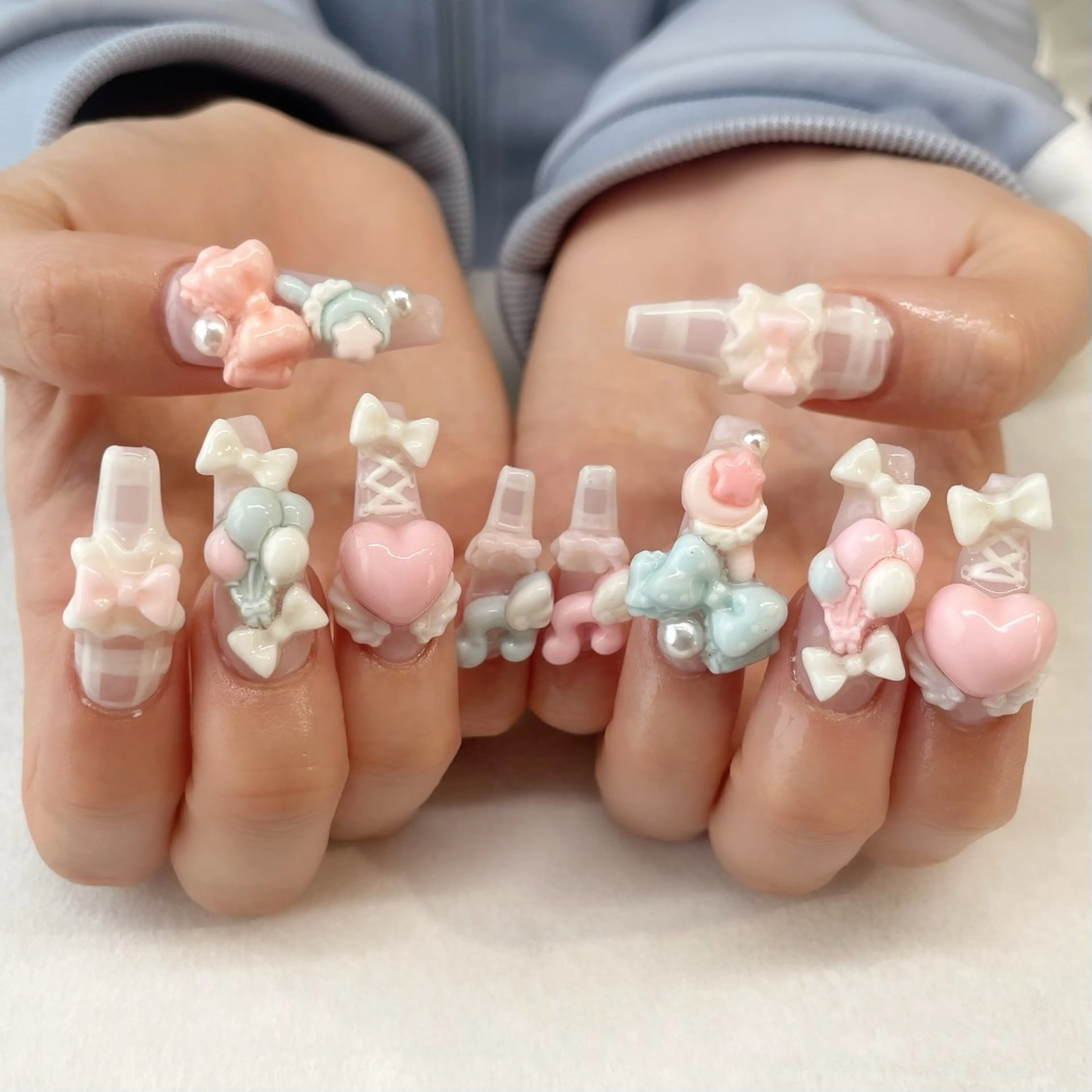 ネイル ハンドネイル 💎🐰 saki. m 🐰💎のネイルデザイン