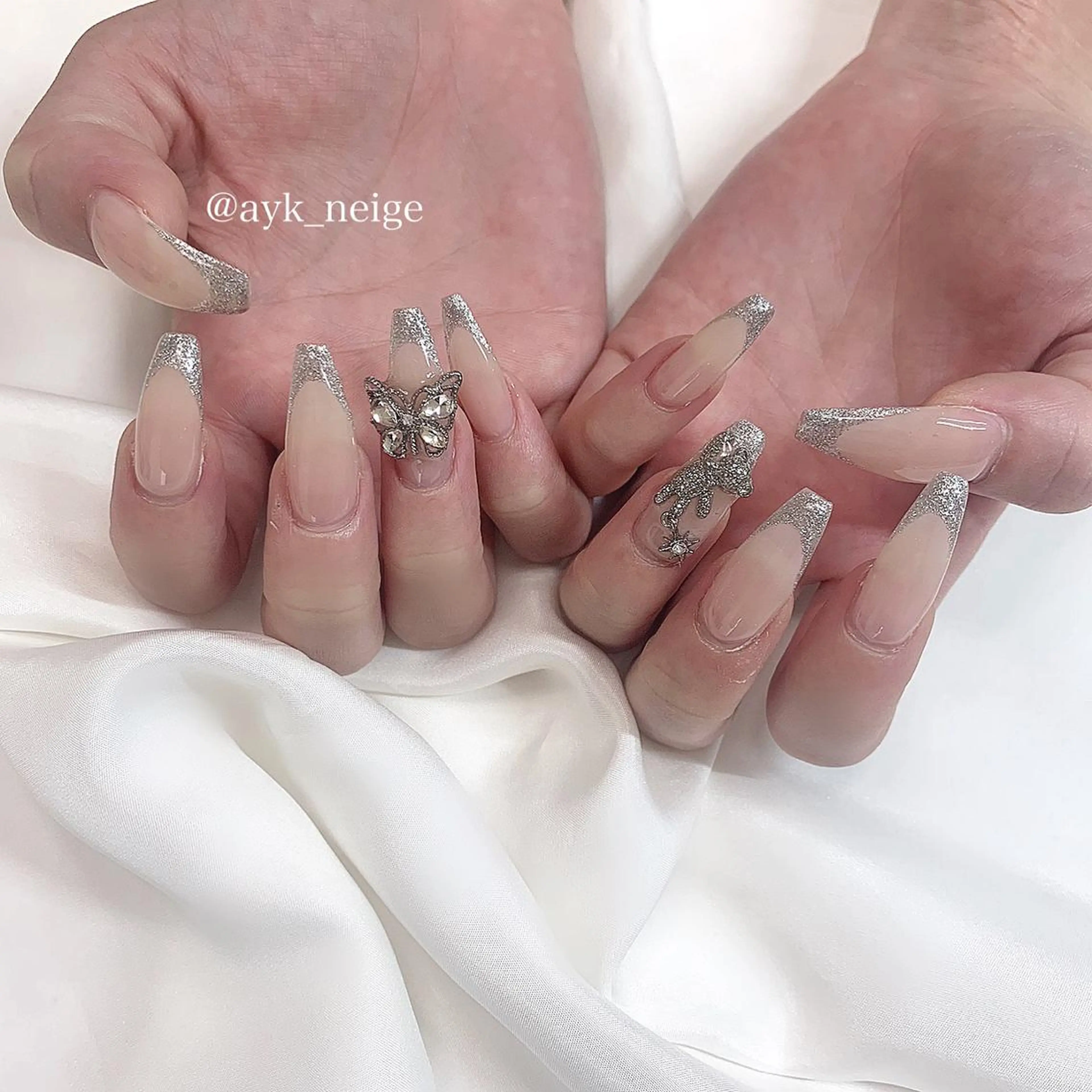 ネイル オーロラネイル フットネイル ハート キラキラネイル 韓国ネイル n'eige nail所属・大谷 綾香のネイルデザイン