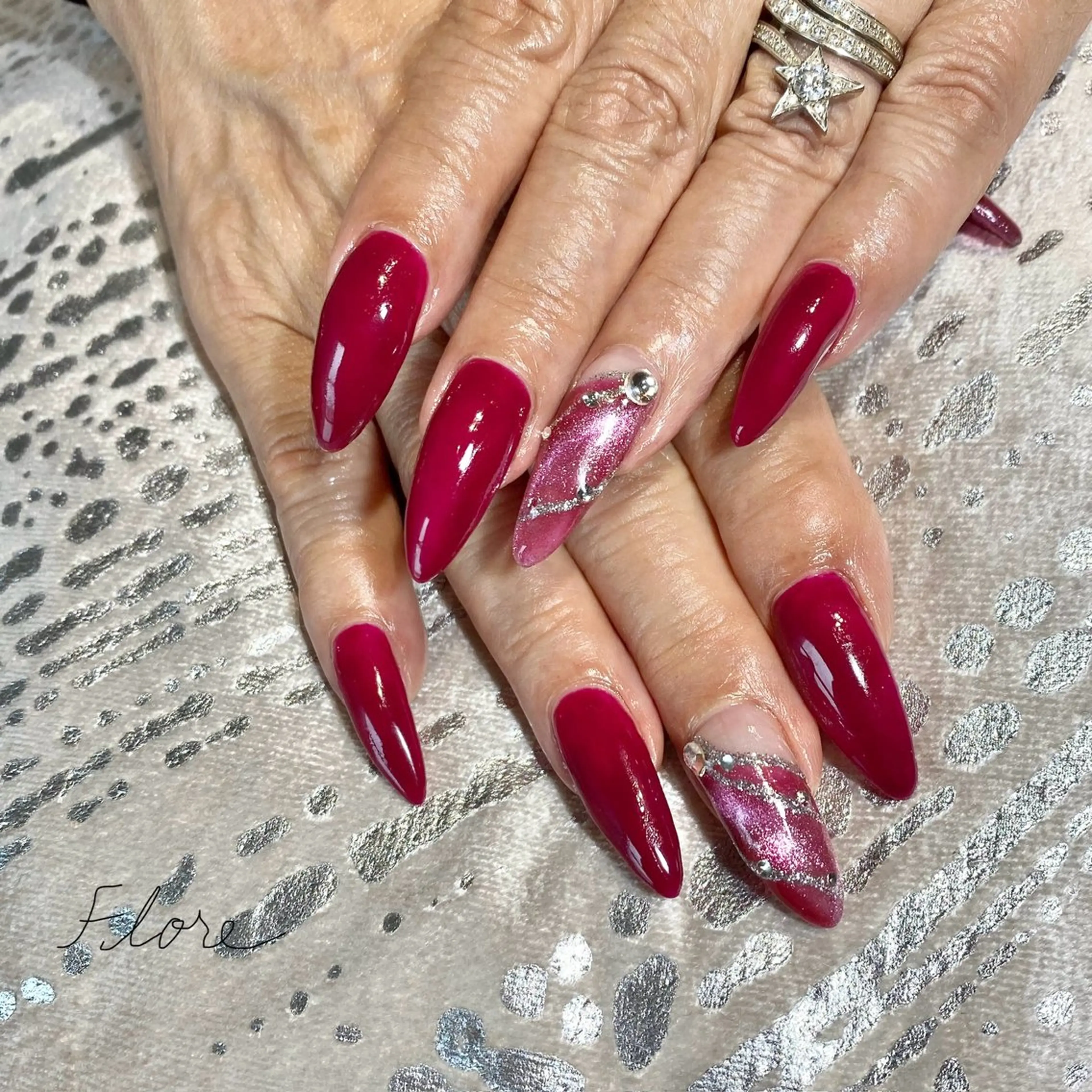 ネイル Flore (フロール)の眉毛・アイブロウイメージ