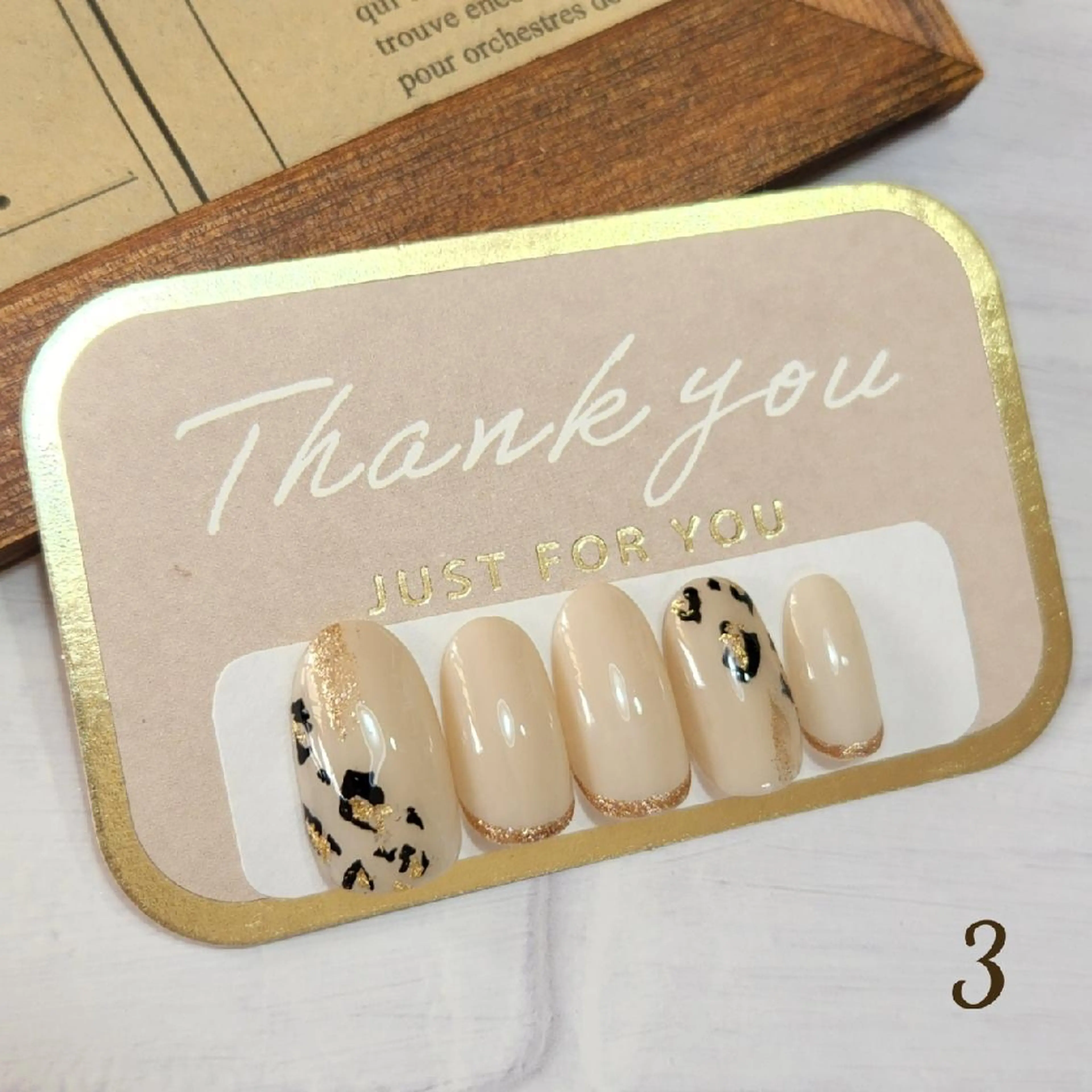 ミディアム   BENNIEのネイルデザイン