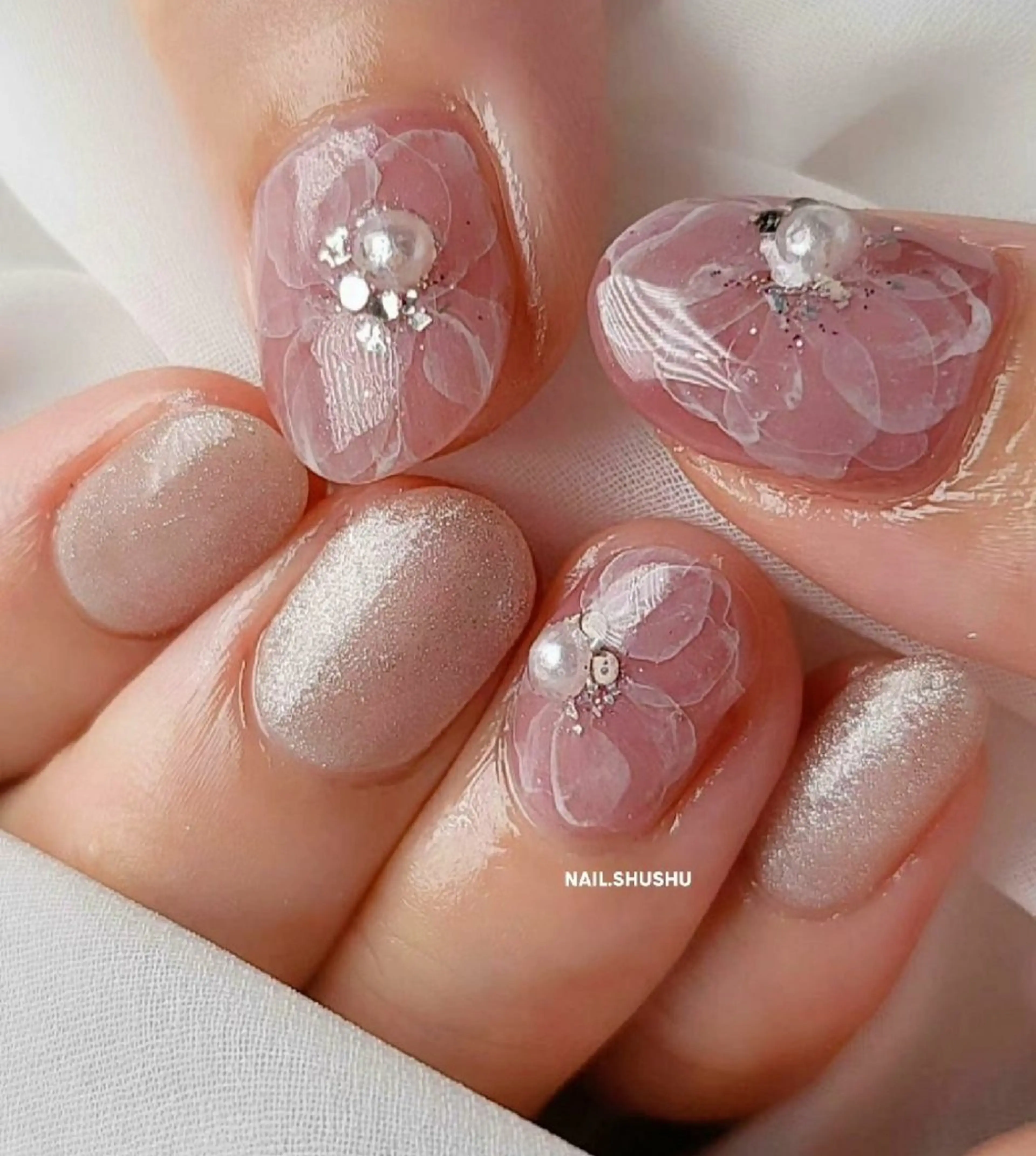 ネイル 持ち込み ニュアンスネイル ワンカラーネイル シンプルネイル 3dパーツ/流行り 👧shushu❤️のネイルデザイン