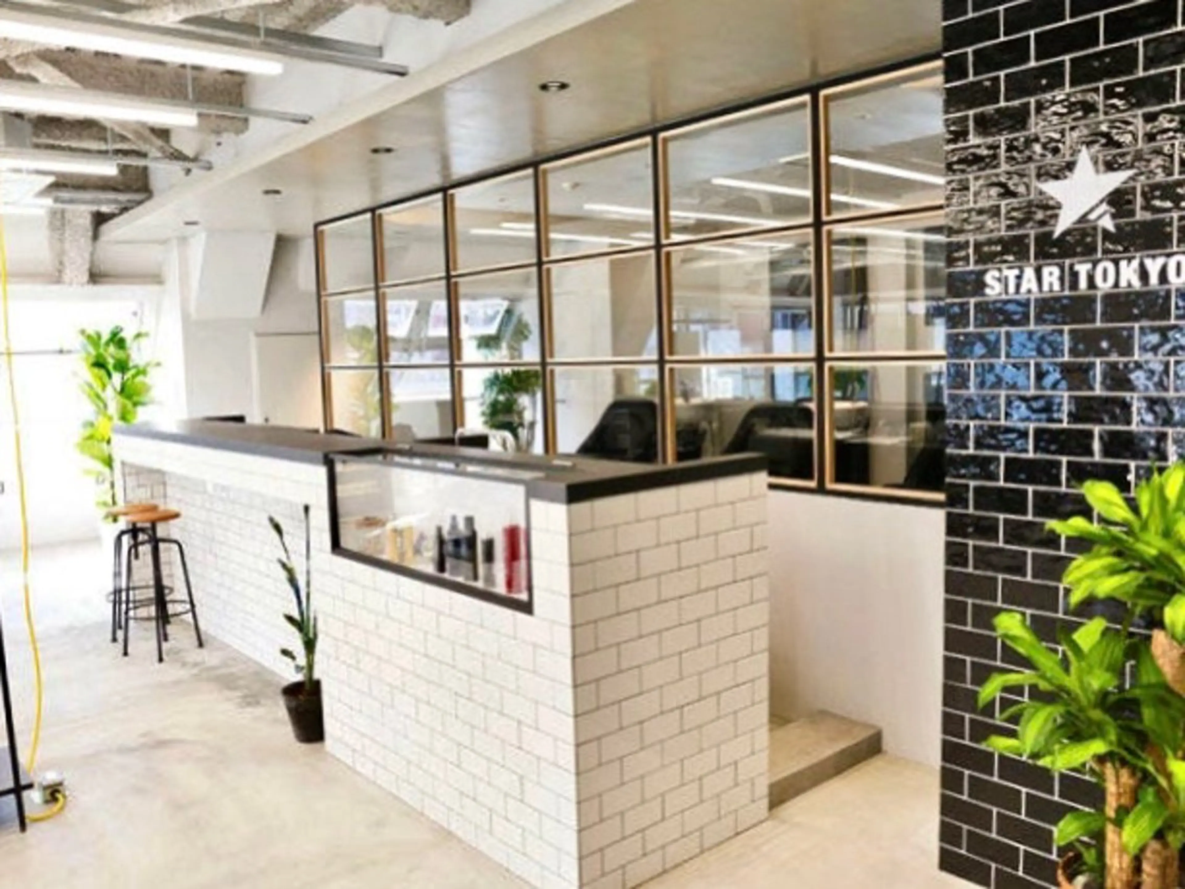 カラー特化⭐️透明感 ダブルカラー/近澤のヘアスタイル