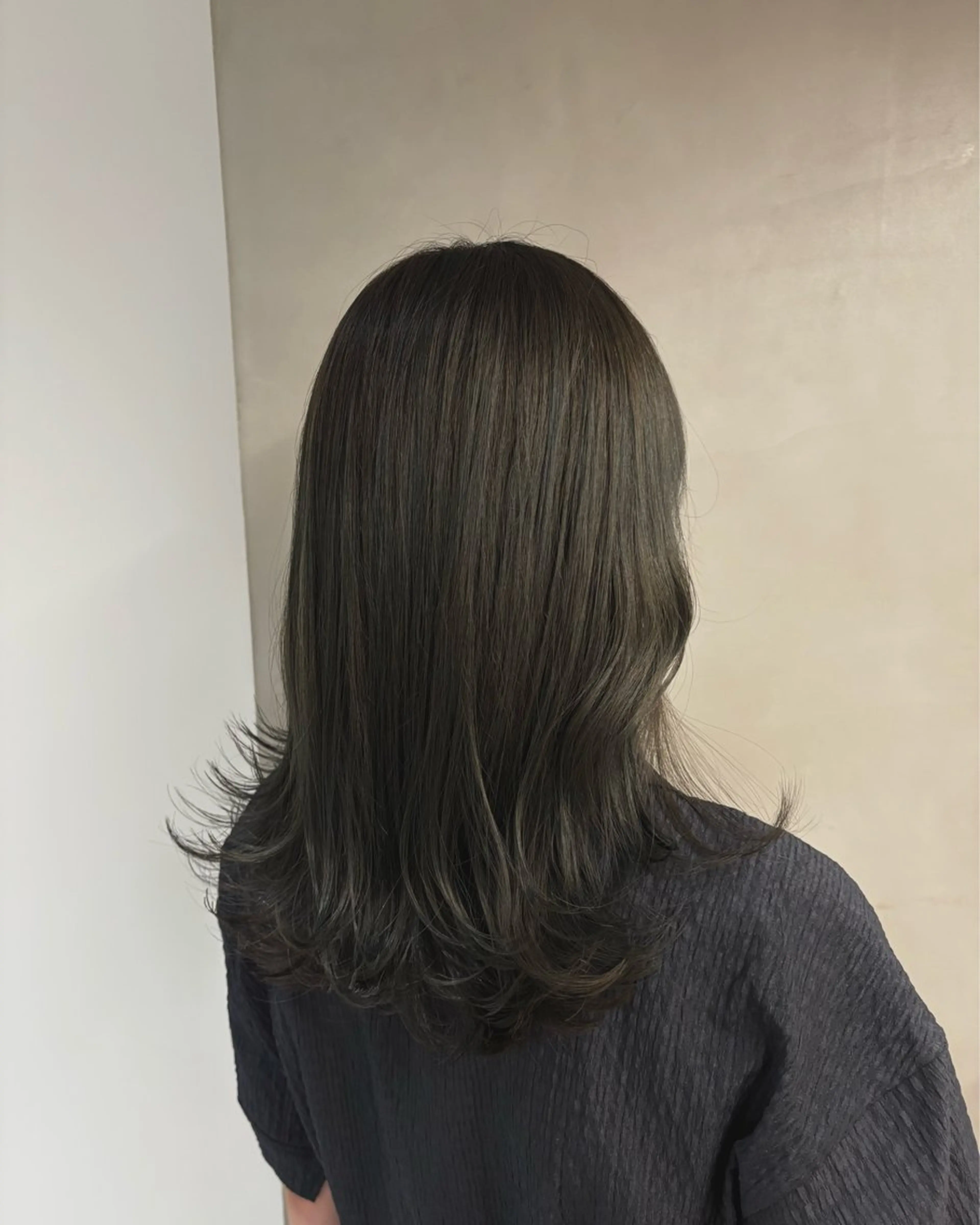 ロング カット ヘアカラー 🪞透明感カラー / yuu🪞のヘアスタイル