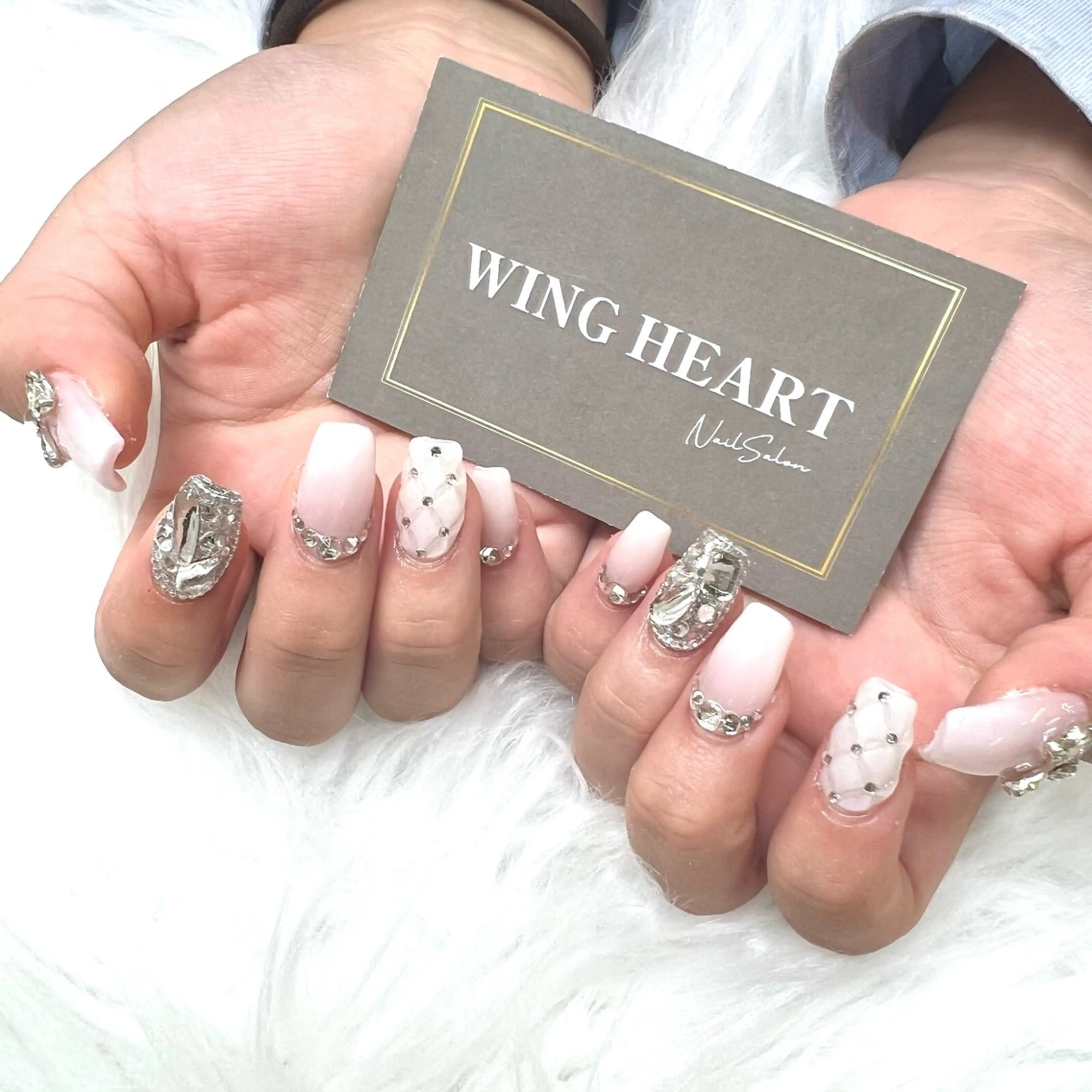 ネイル I. AYUMIのネイルデザイン