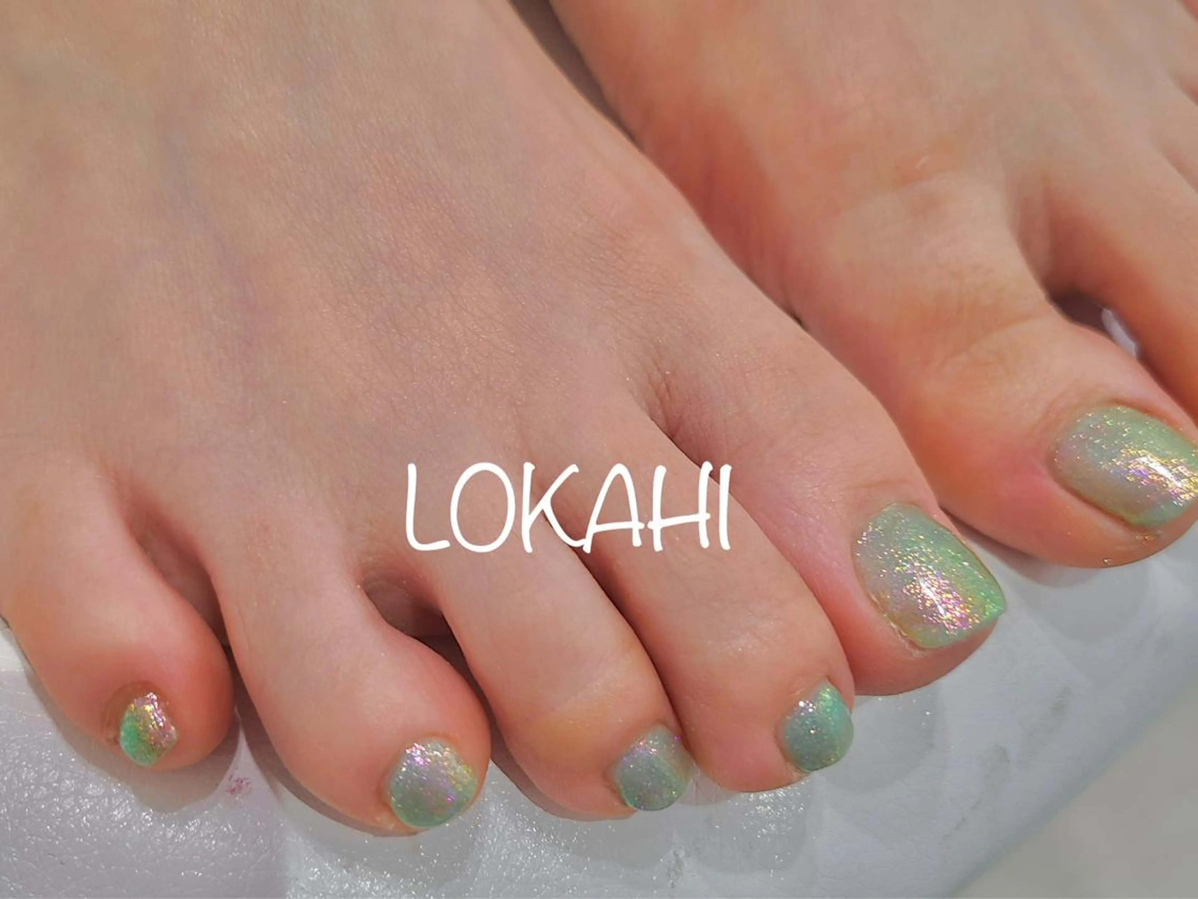 ネイル 13日3980円‼️ マグもデザインも◎のネイルデザイン