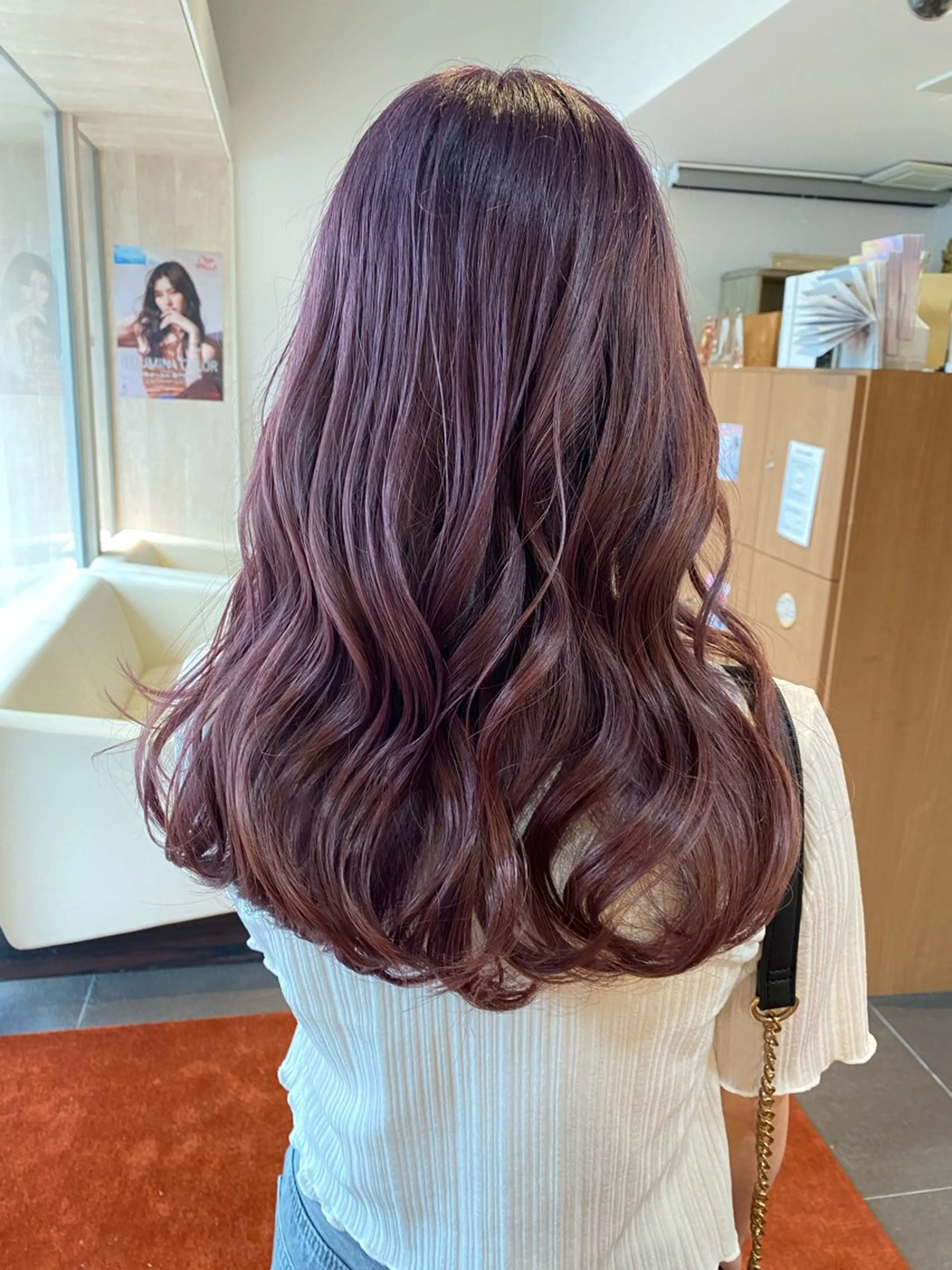 セミロング カラー 透明感カラーブリーチ 🌼シゲモトアヤ🌼のヘアスタイル