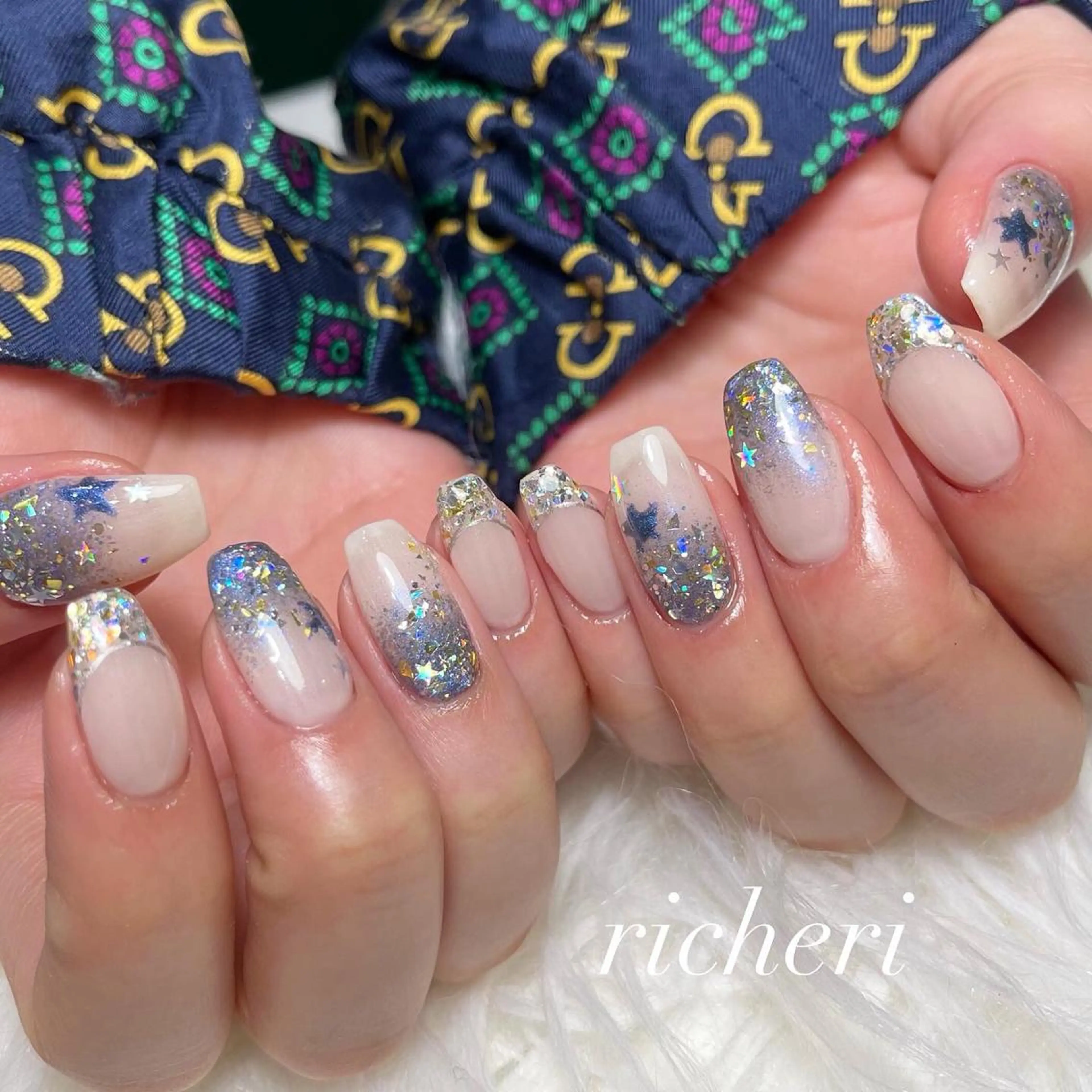 ミディアム ネイル 韓国風ヘア アートネイル フレンチネイル ジェルネイル ガラスフレンチ richeri beautyのエステ・リラクイメージ