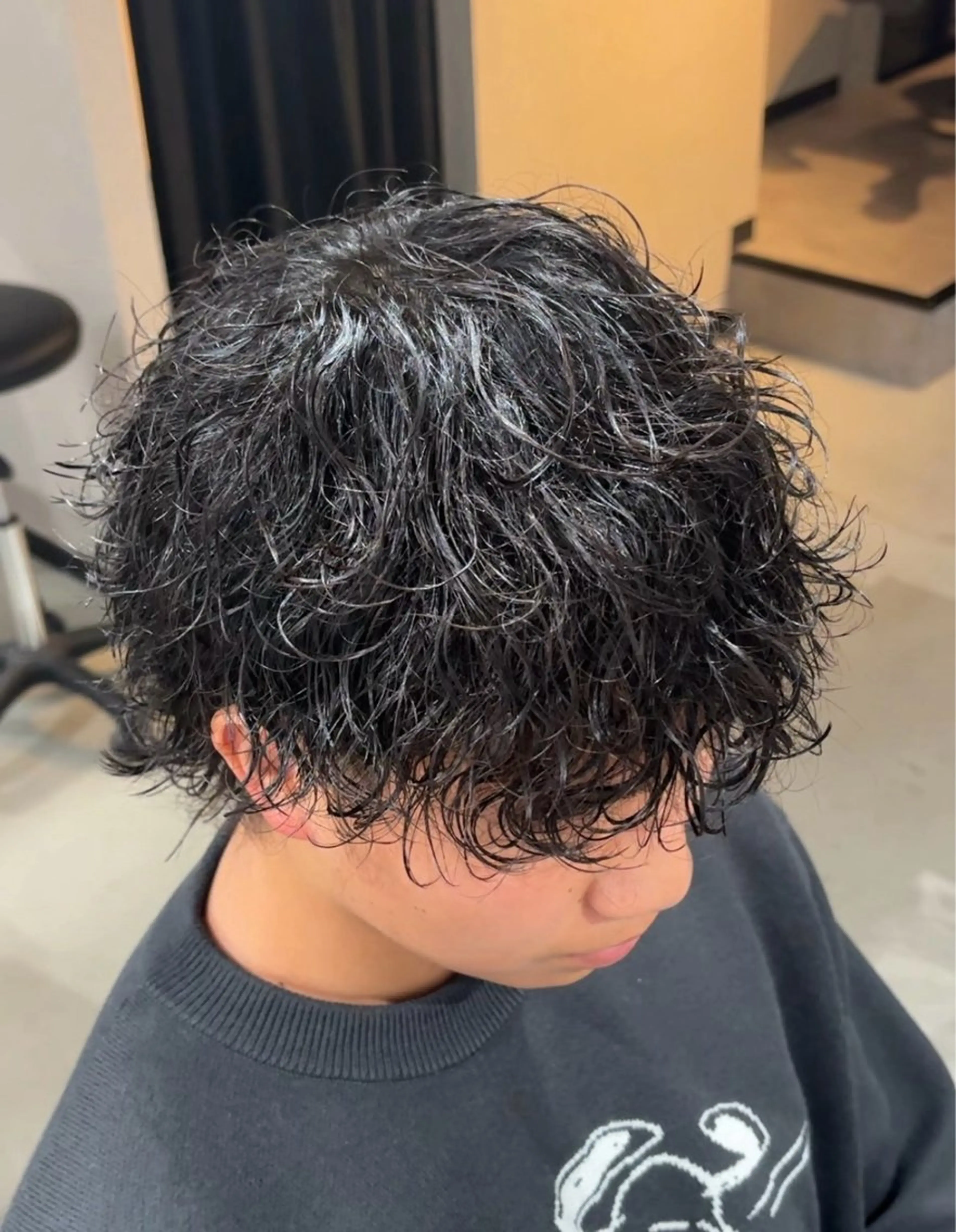 パーマ メンズ カット パーマ トリートメント 会社で浮かない ビジネスヘア/心斎橋のヘアスタイル