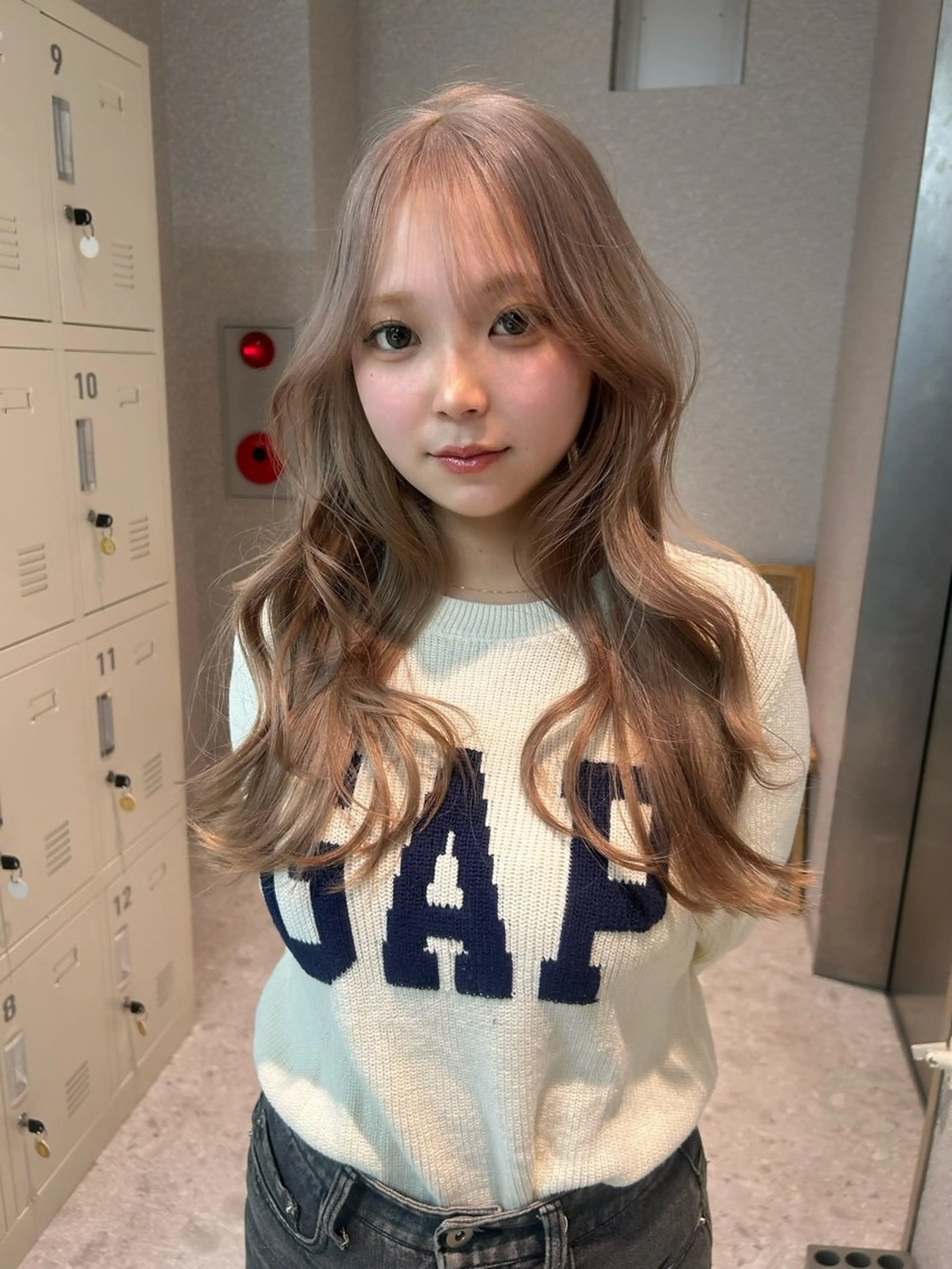 ロング カラー ベージュカラー ホワイトベージュ 天神美容室THE  HACK CREATE所属・大坪夏也/ブリーチ/ レイヤーカットのヘアスタイル