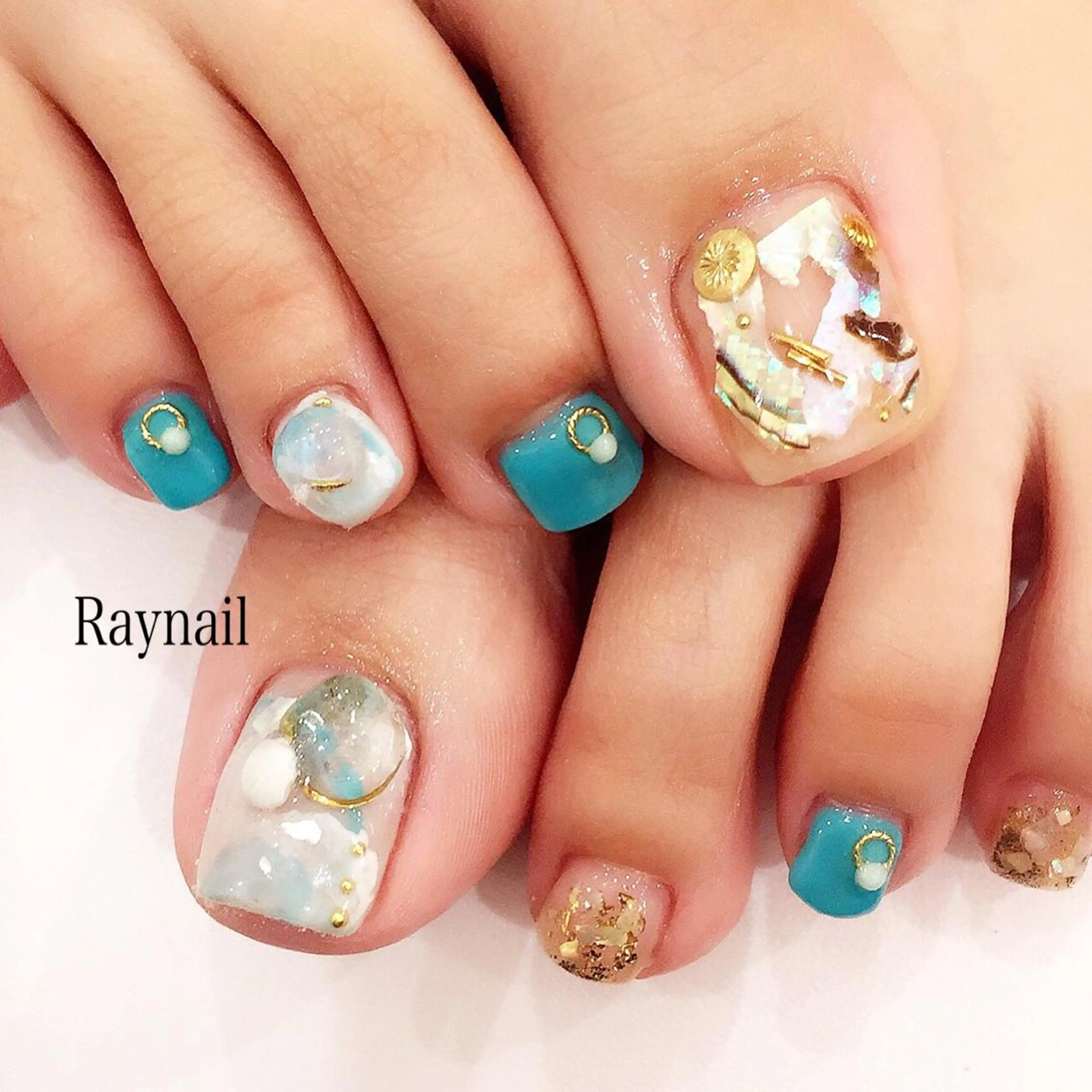 ネイル nailstudio ′ecole所属・nailstudio ′ecoleのネイルデザイン