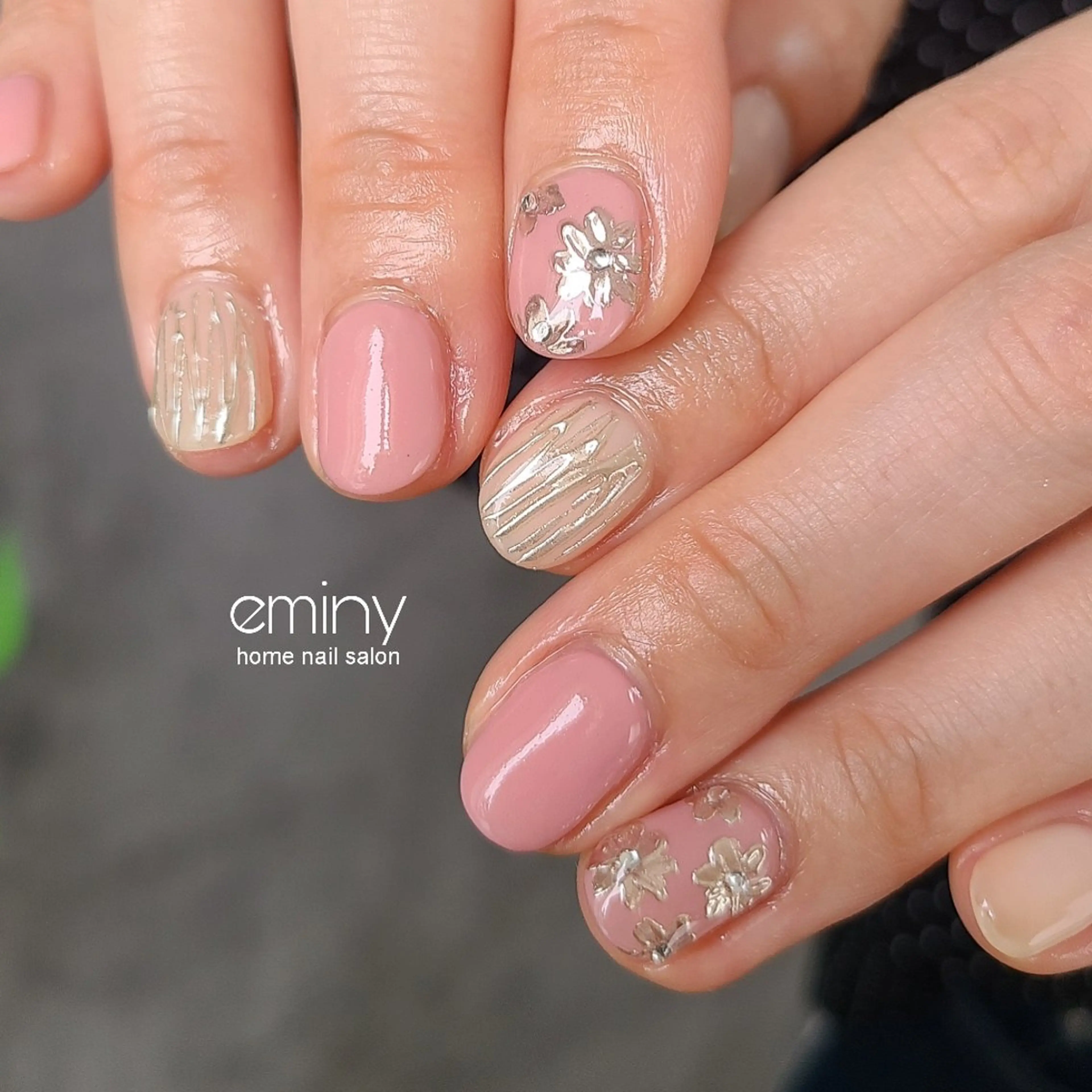 ネイル フラワーネイル ジェルネイル 韓国ネイル ミラーネイル ニュアンスネイル ハンドネイル nail salon  eminyのネイルデザイン