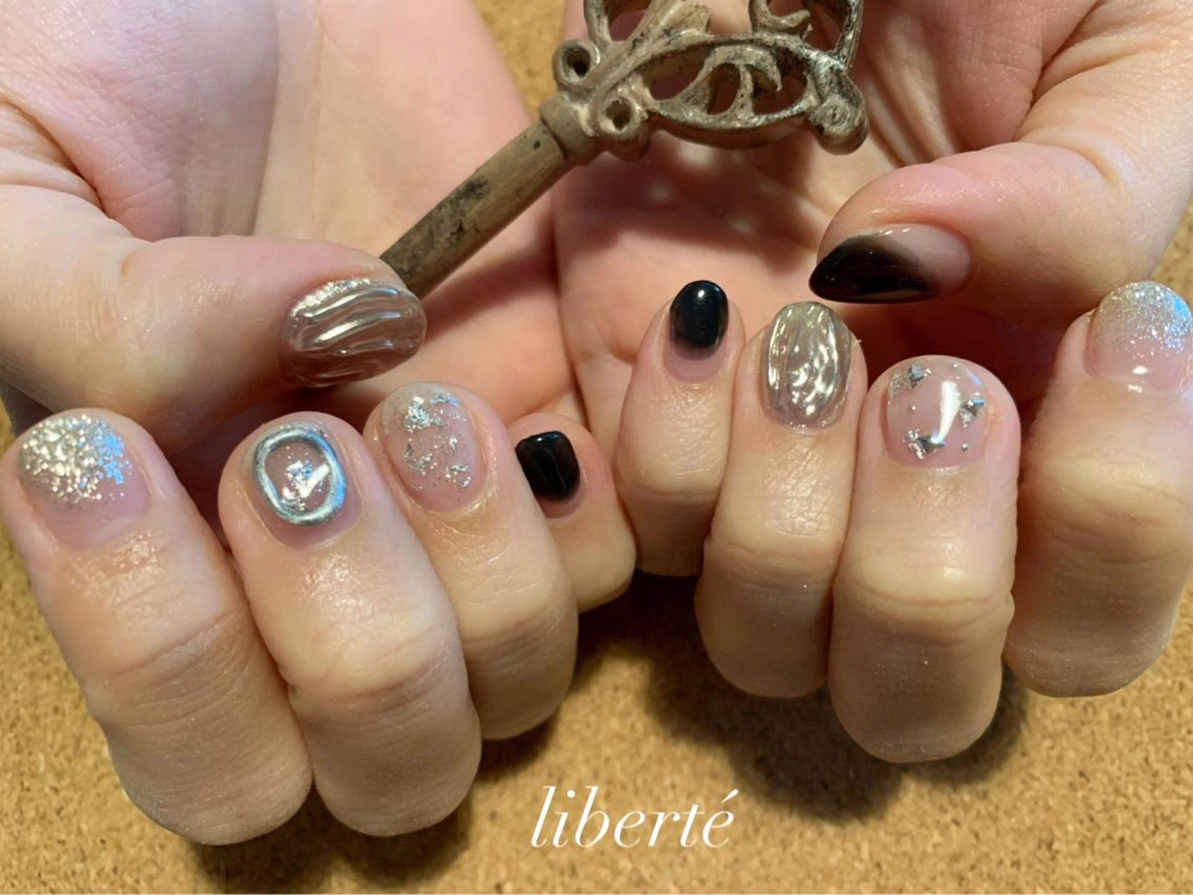ネイル liberté (リベルテ)のネイルデザイン