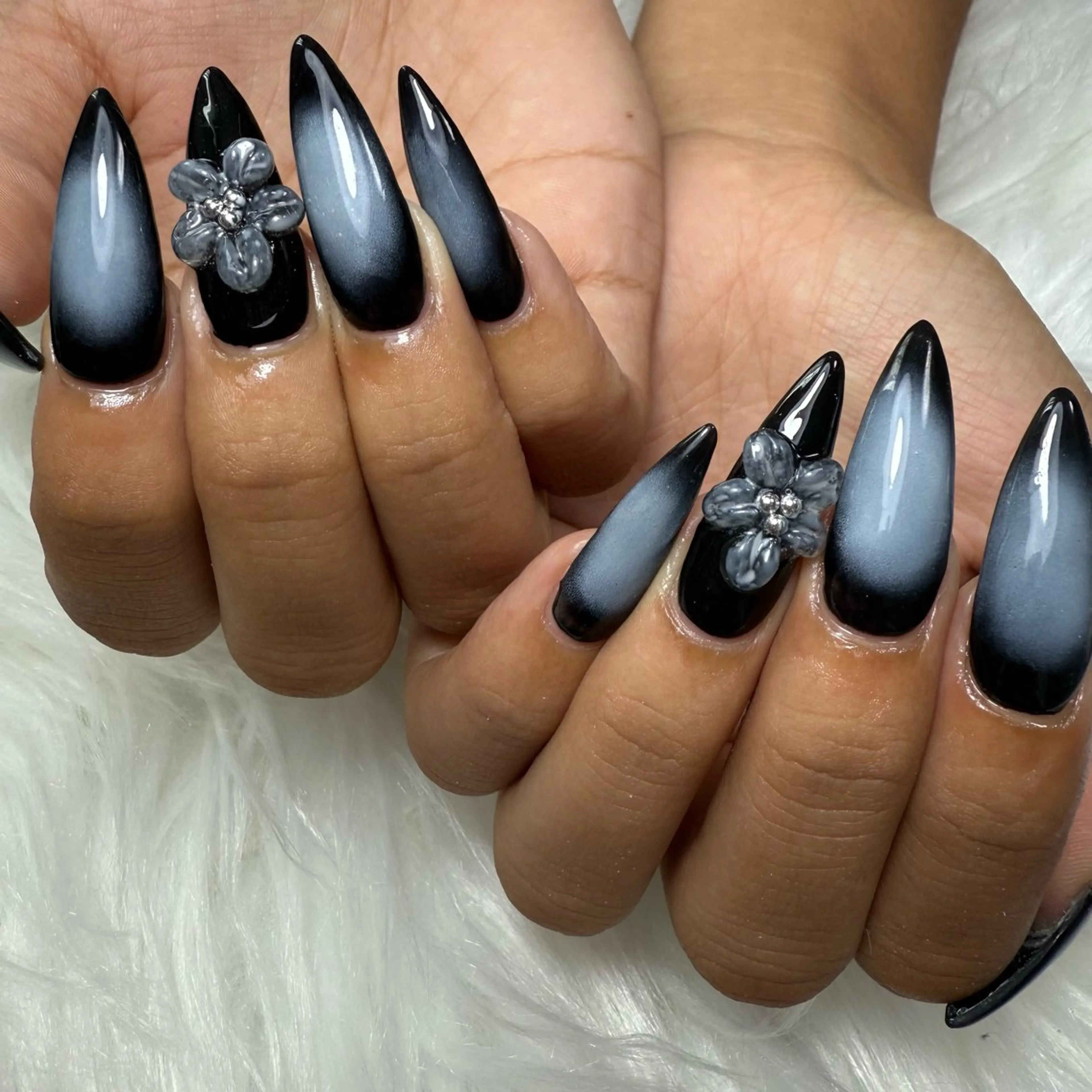 ネイル チークネイル ハンドネイル L'ino nailのネイルデザイン