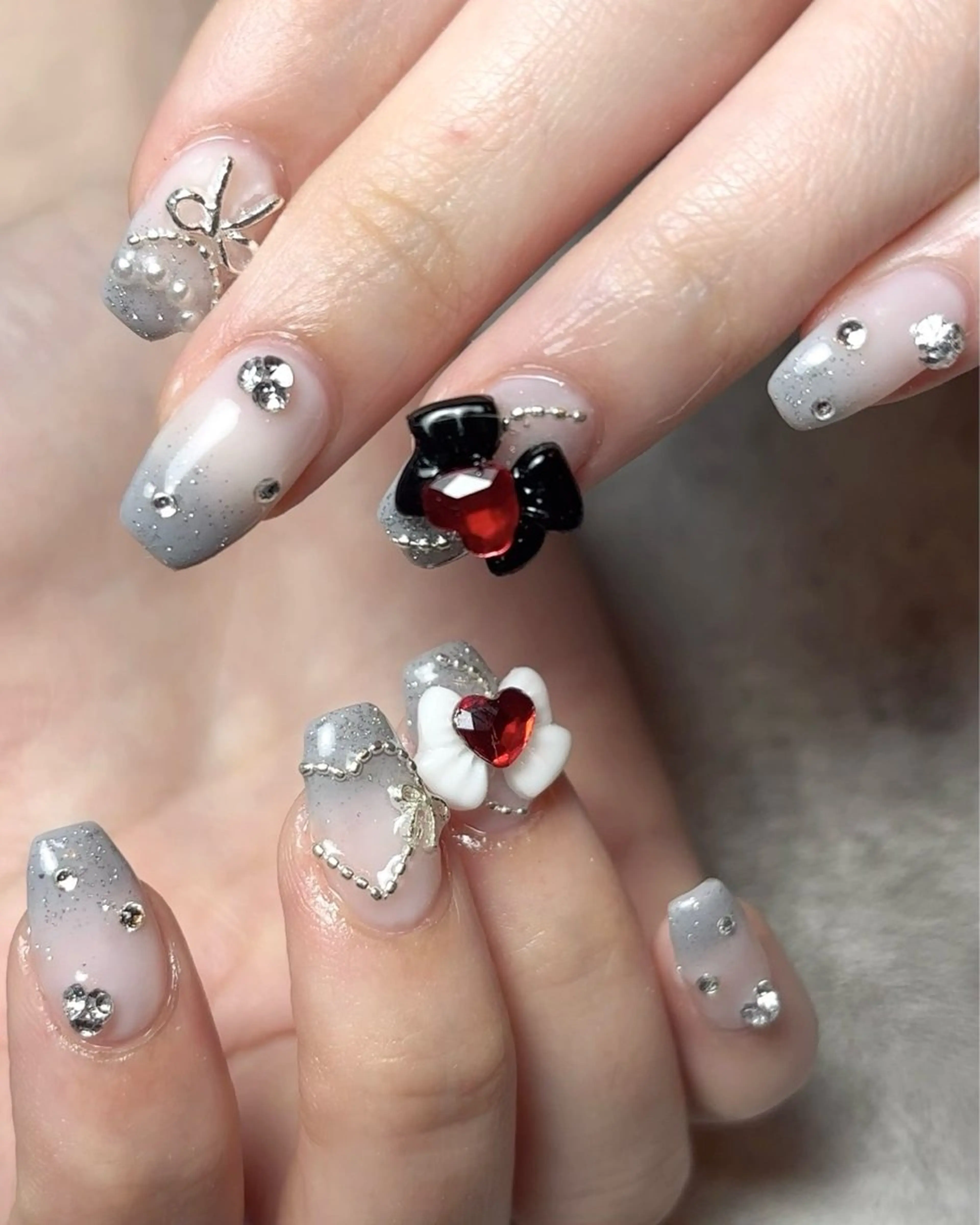 ネイル Rive. 酒井のネイルデザイン