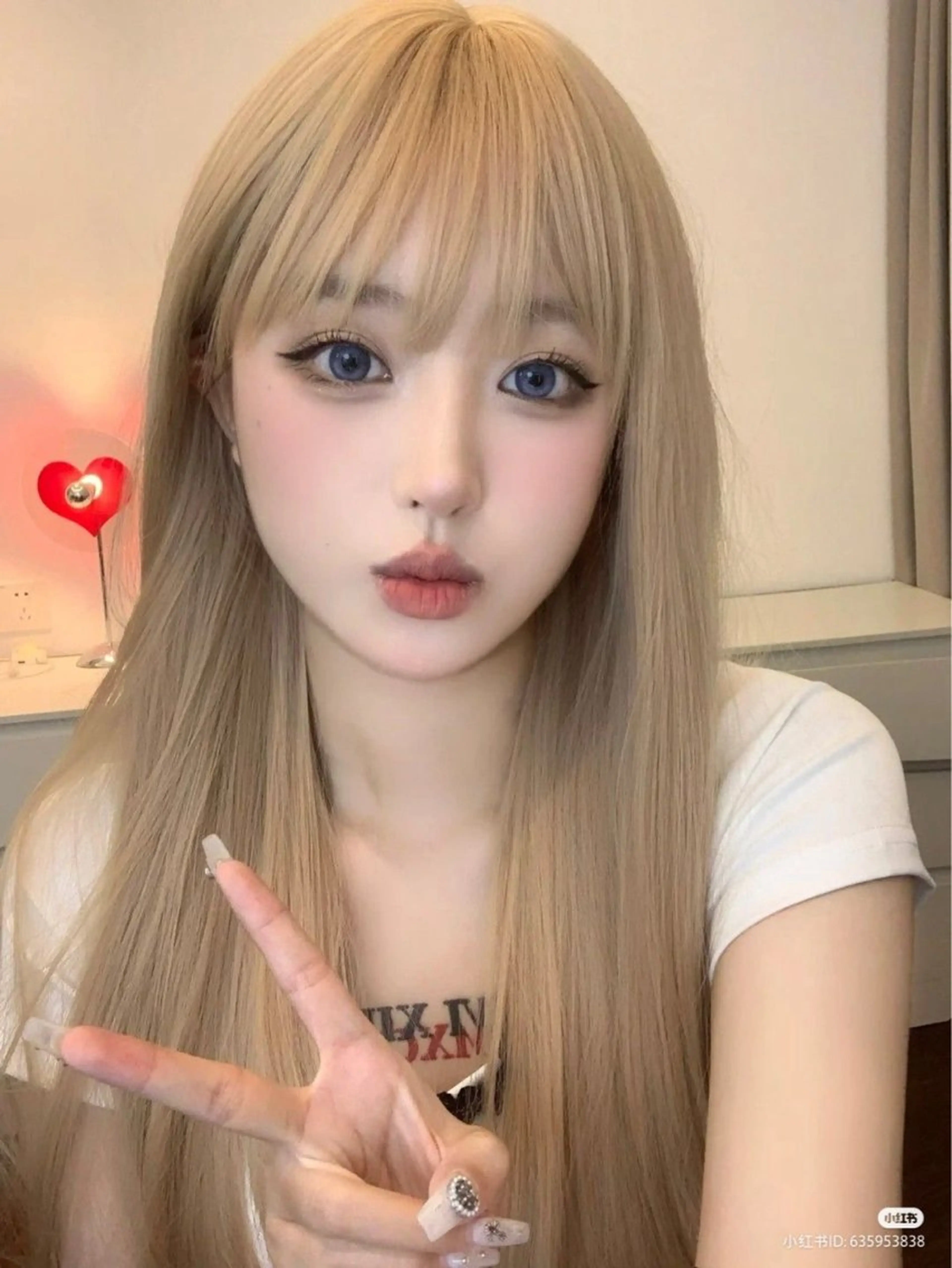 ロング カラー ヘアカラー トリートメント ハイトーンカラー 🦄レイヤーカットのヘアスタイル