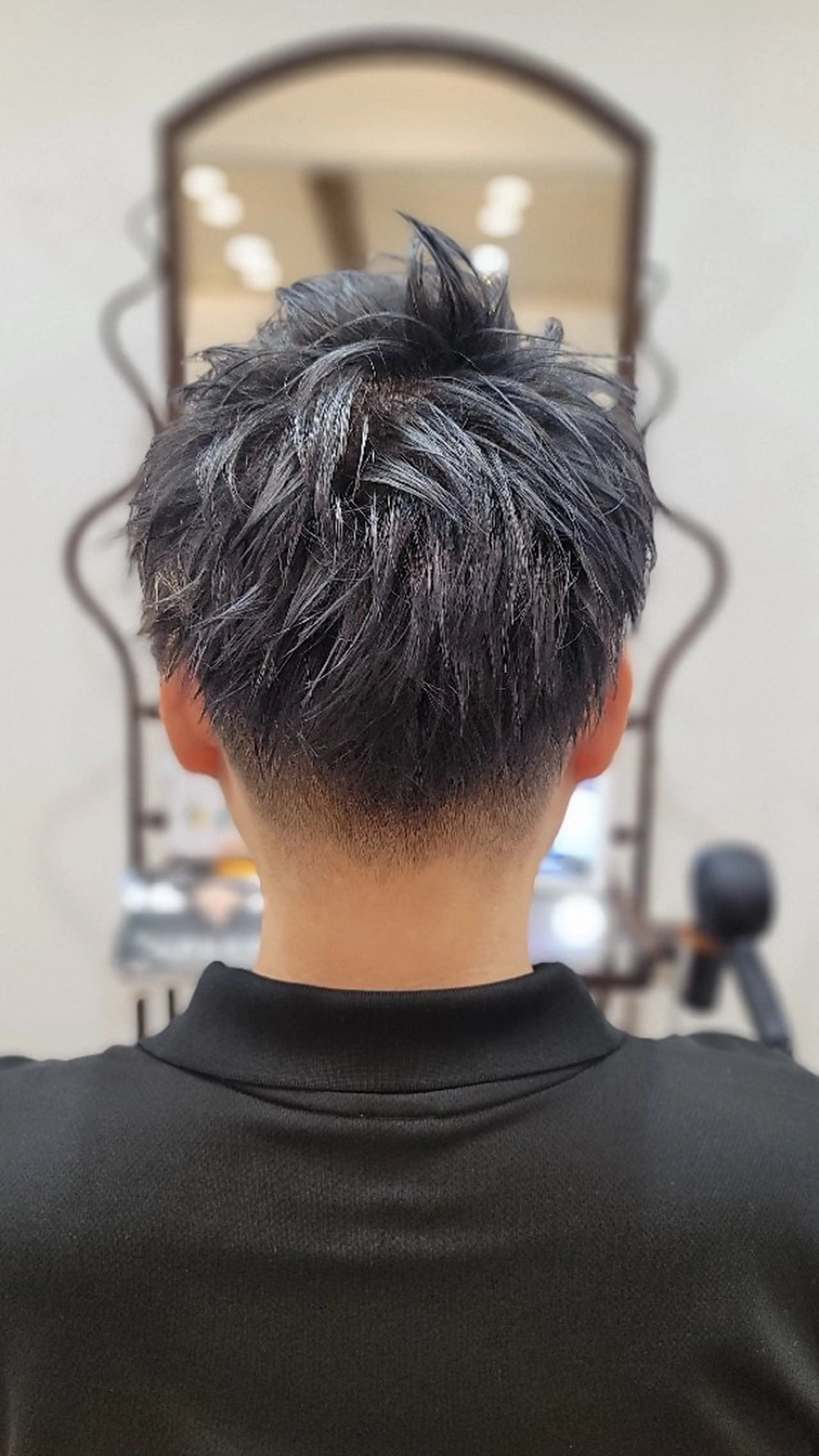 【気分限定クーポン】メンズ /ツーブロ＋グラデーションダブルカラーの写真