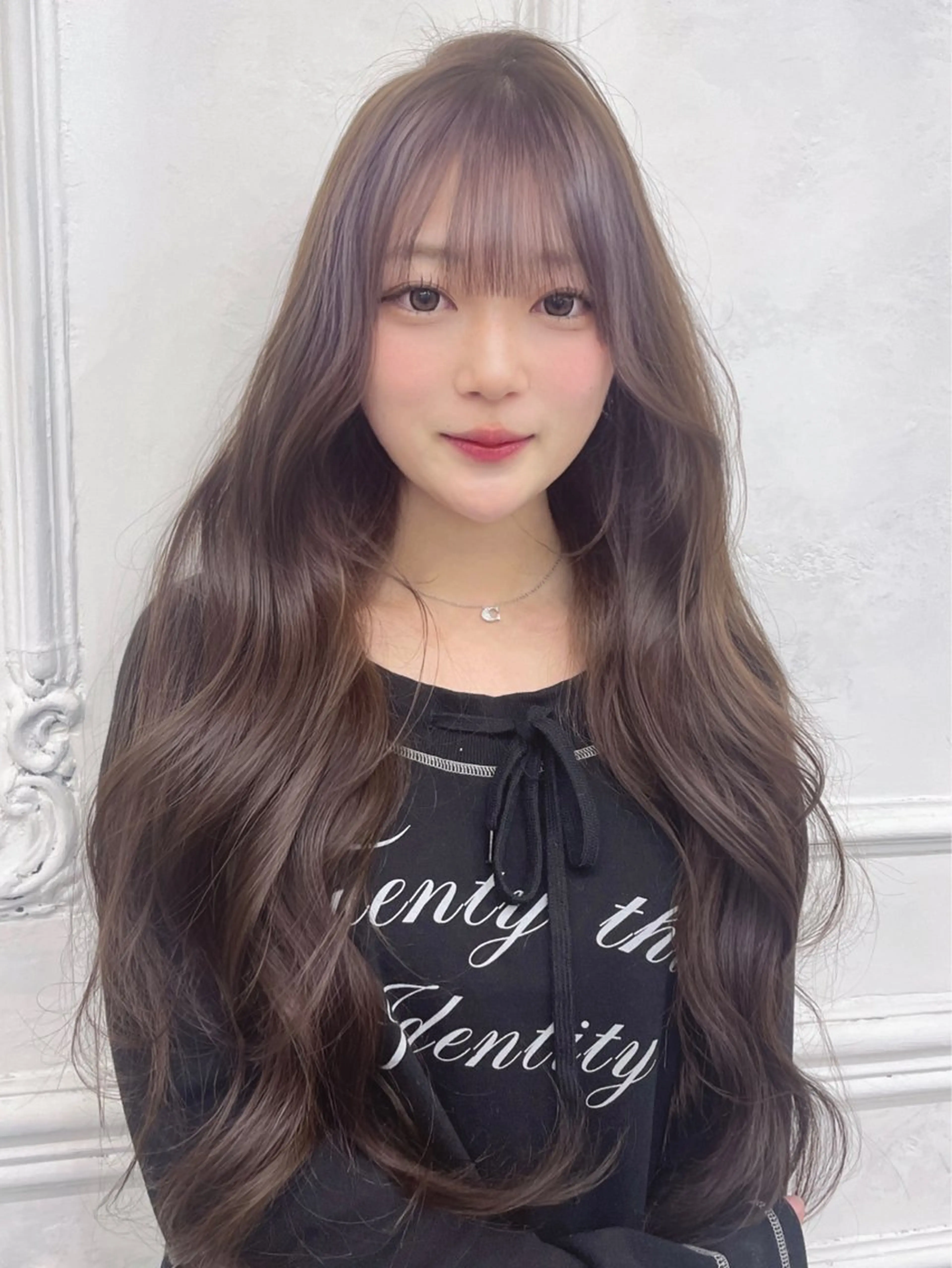 ロング ヘアカラー MaisonHALU さくらのヘアスタイル