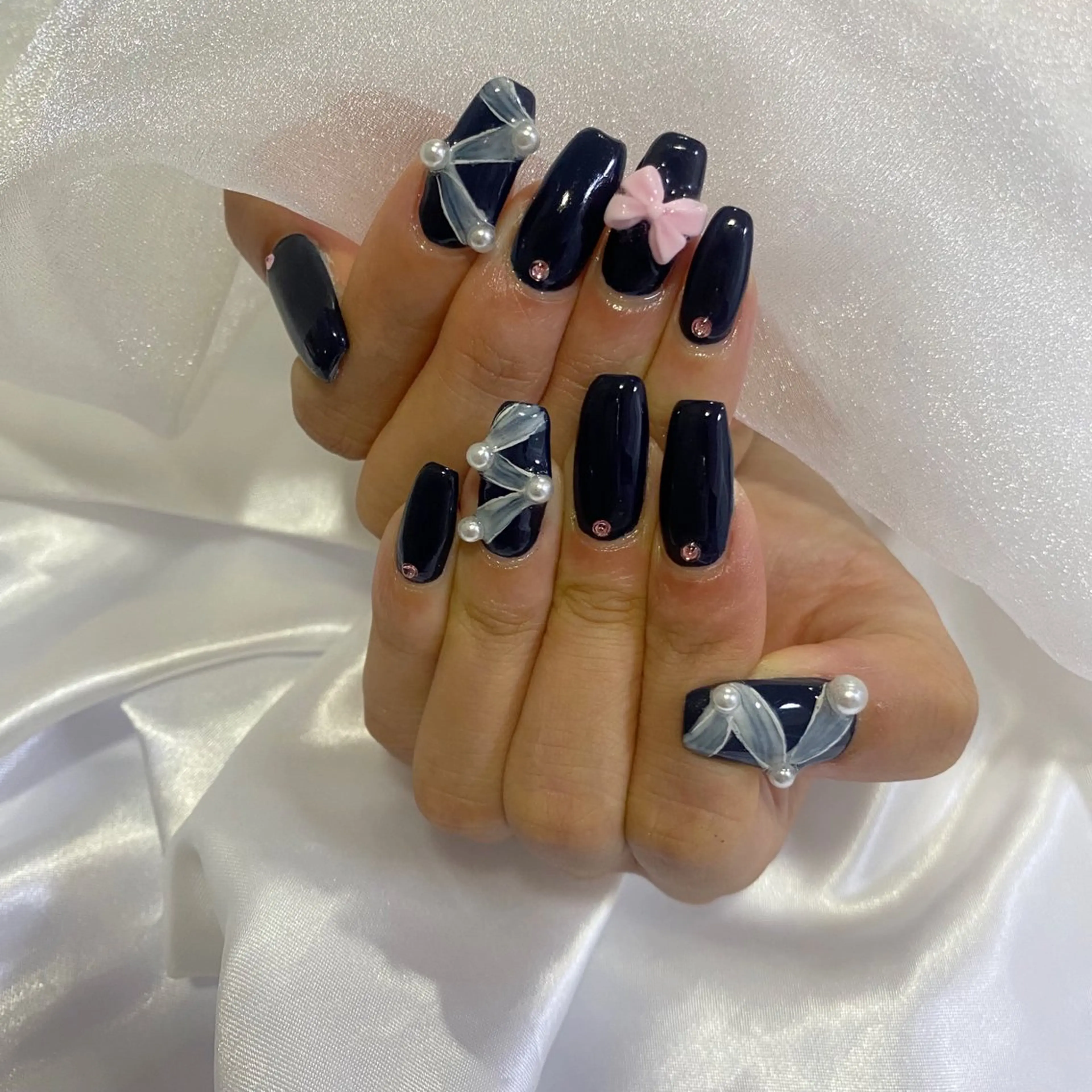 ネイル shareplus honmachi所属・Lim nail🤍 Ayaのネイルデザイン