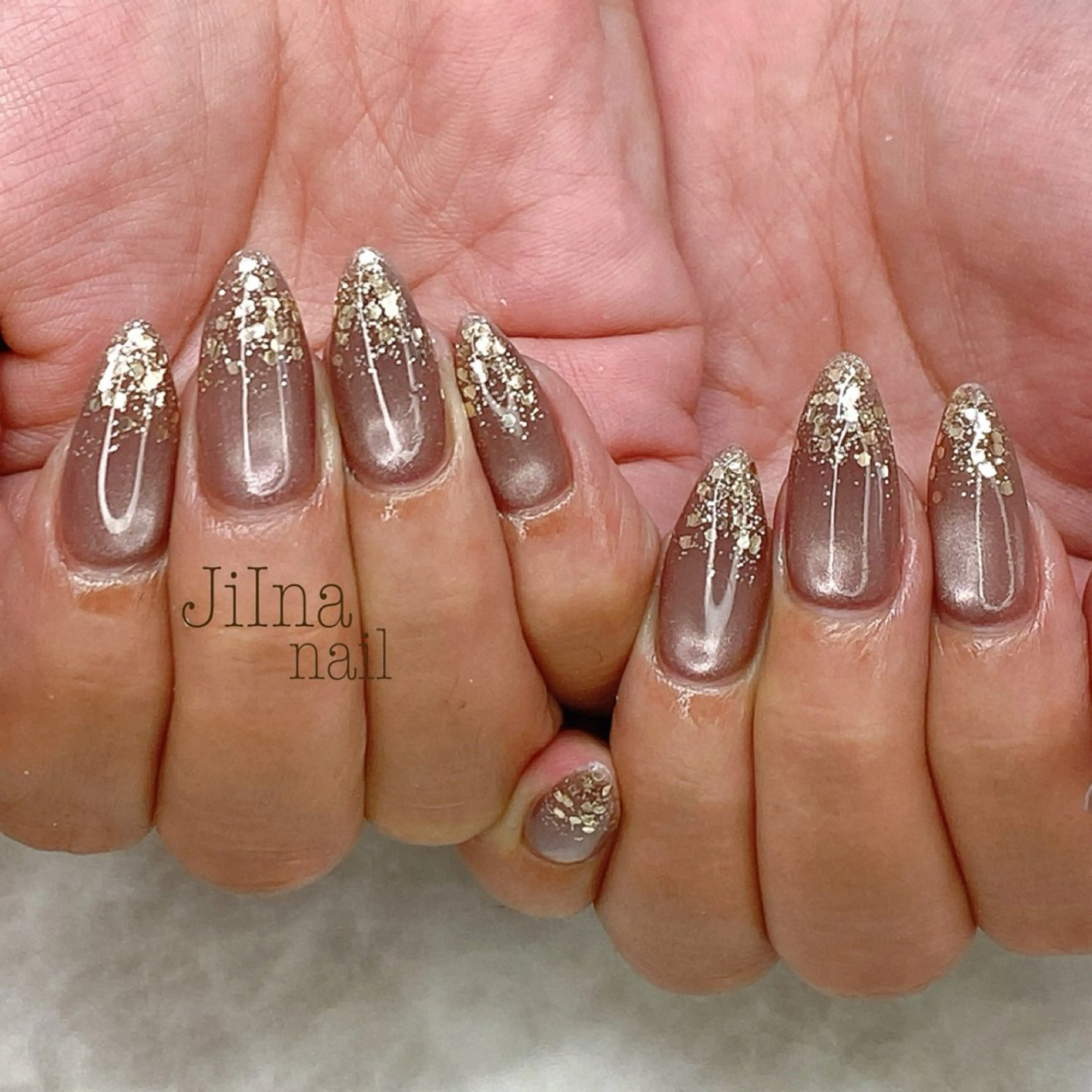 ネイル ラメ(グリッター) マグネットネイル JiIna nailのネイルデザイン