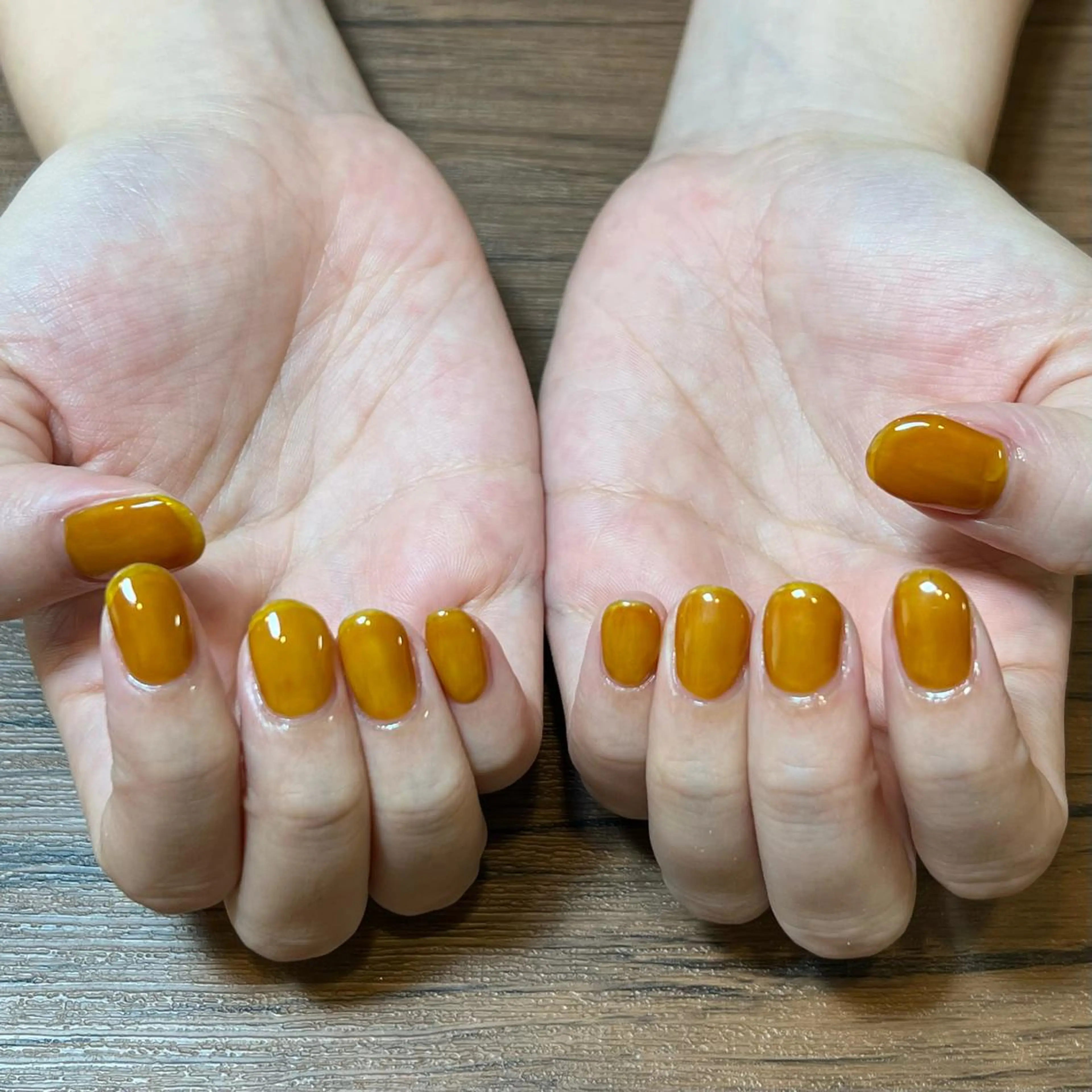 ネイル ハンドネイル HENRIETTA NAILSALONのネイルデザイン