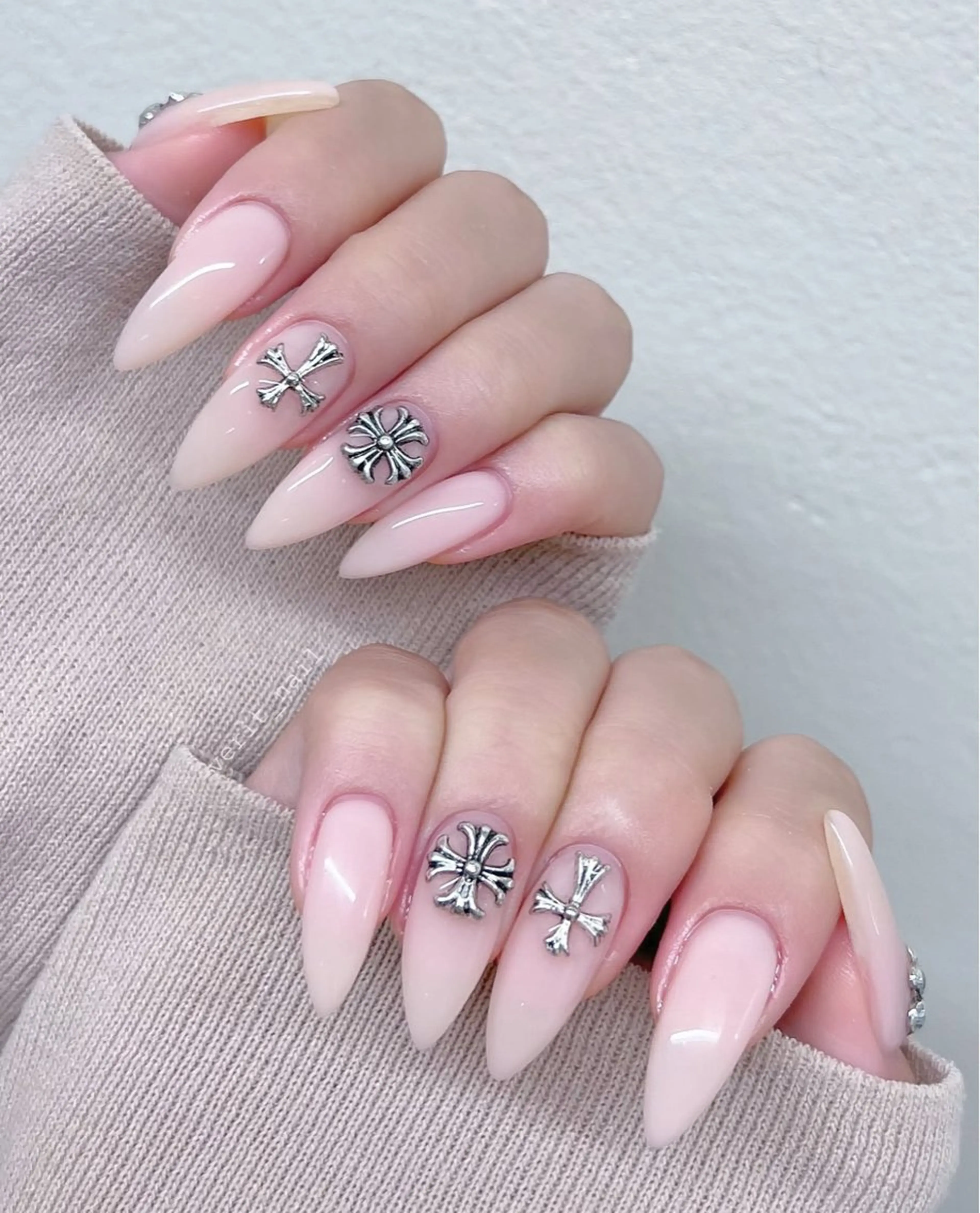 ネイル アートネイル ジェルネイル キラキラネイル ミラーネイル ニュアンスネイル ハンドネイル Ryu Nail Studio所属・Ryu nail studioのネイルデザイン