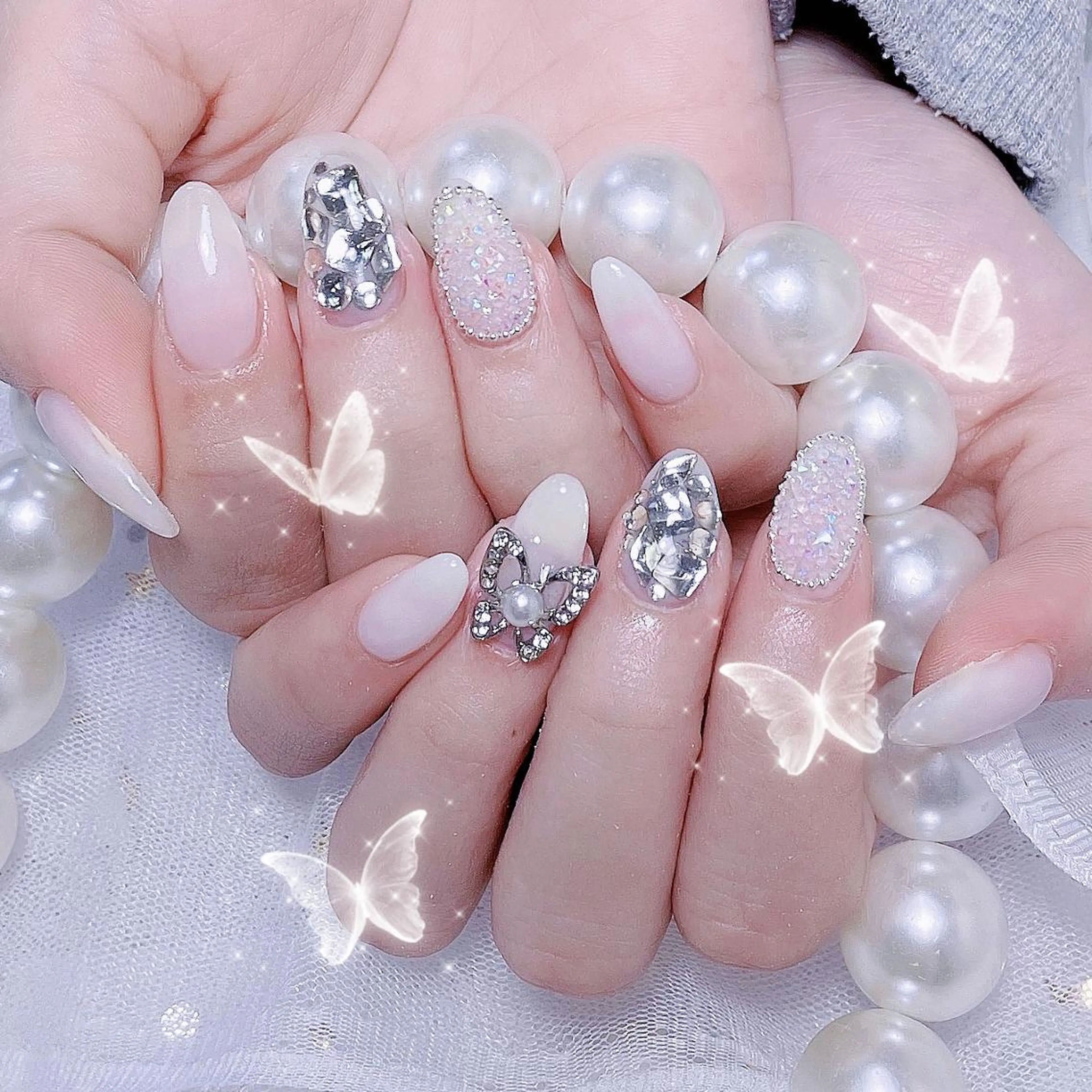 ネイル 🎀まゆ 🪽🐾のネイルデザイン