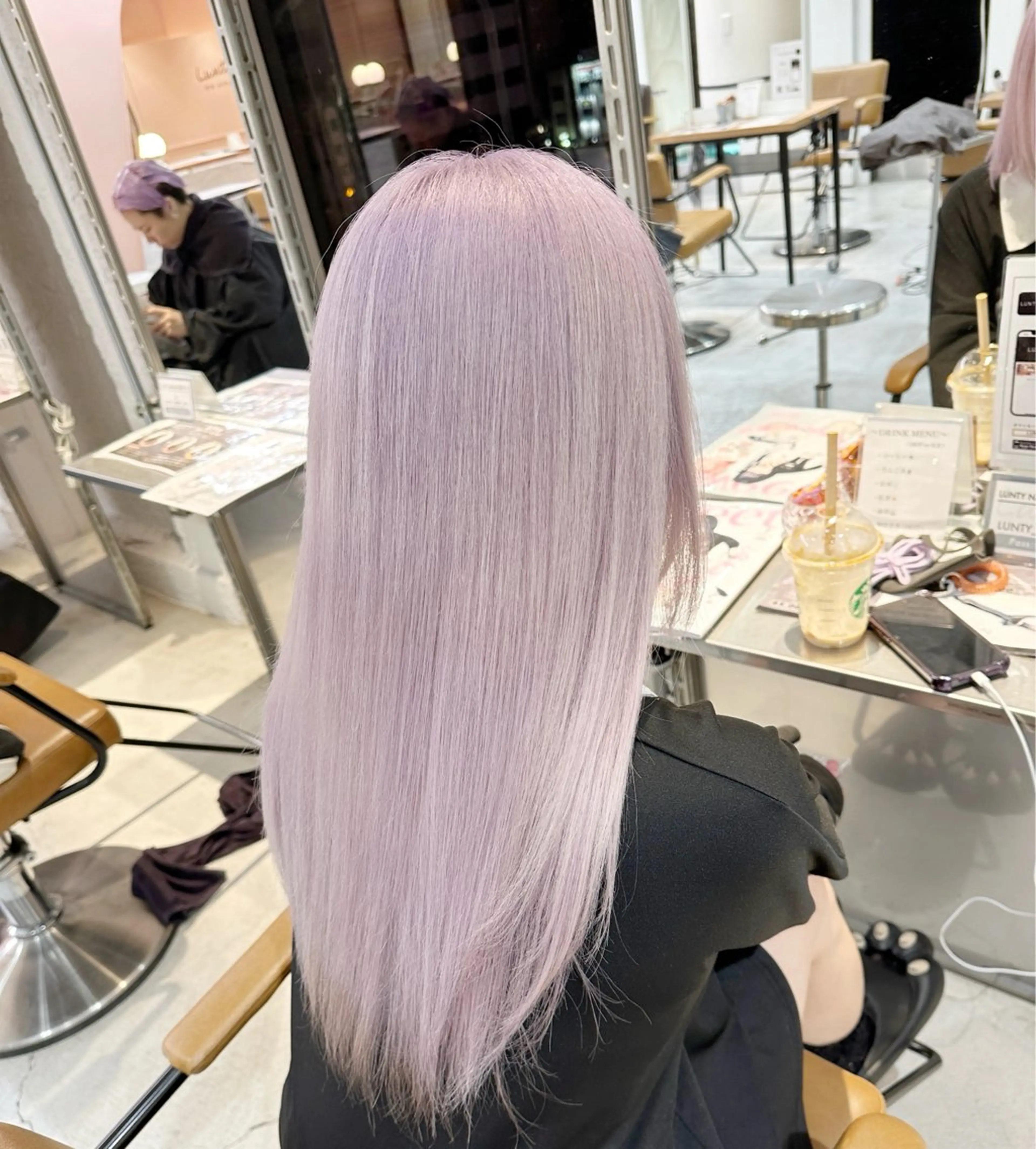 ロング カラー ベージュカラー ブリーチ ケアブリーチ ダブルカラー ハイトーンカラー カット ヘアカラー トリートメント レイヤーブリーチ特化 ホワイト専門/岸のヘアスタイル