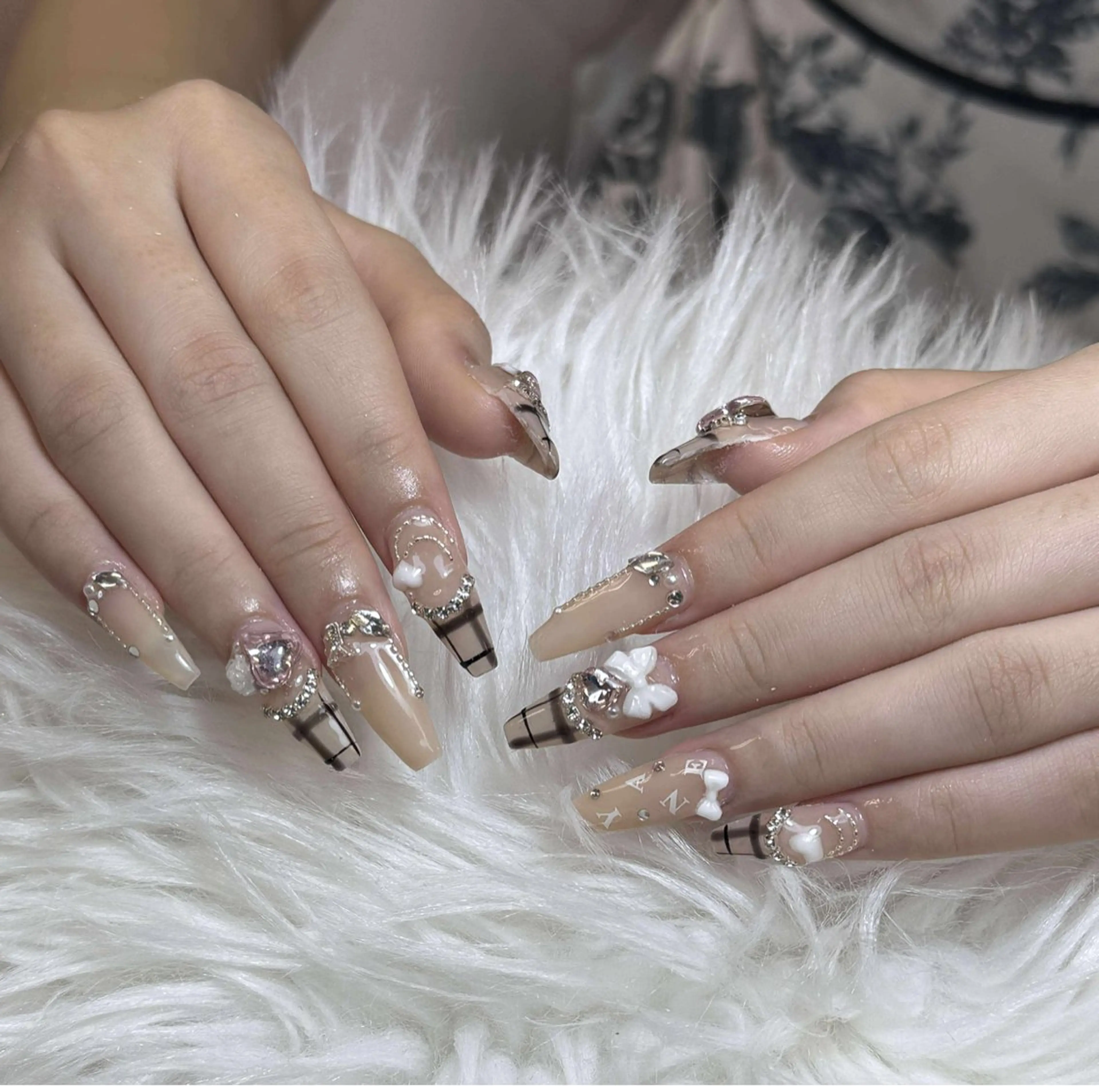 ネイル ハンドネイル ハンドケア Anh Nail 歌舞伎町のネイルデザイン