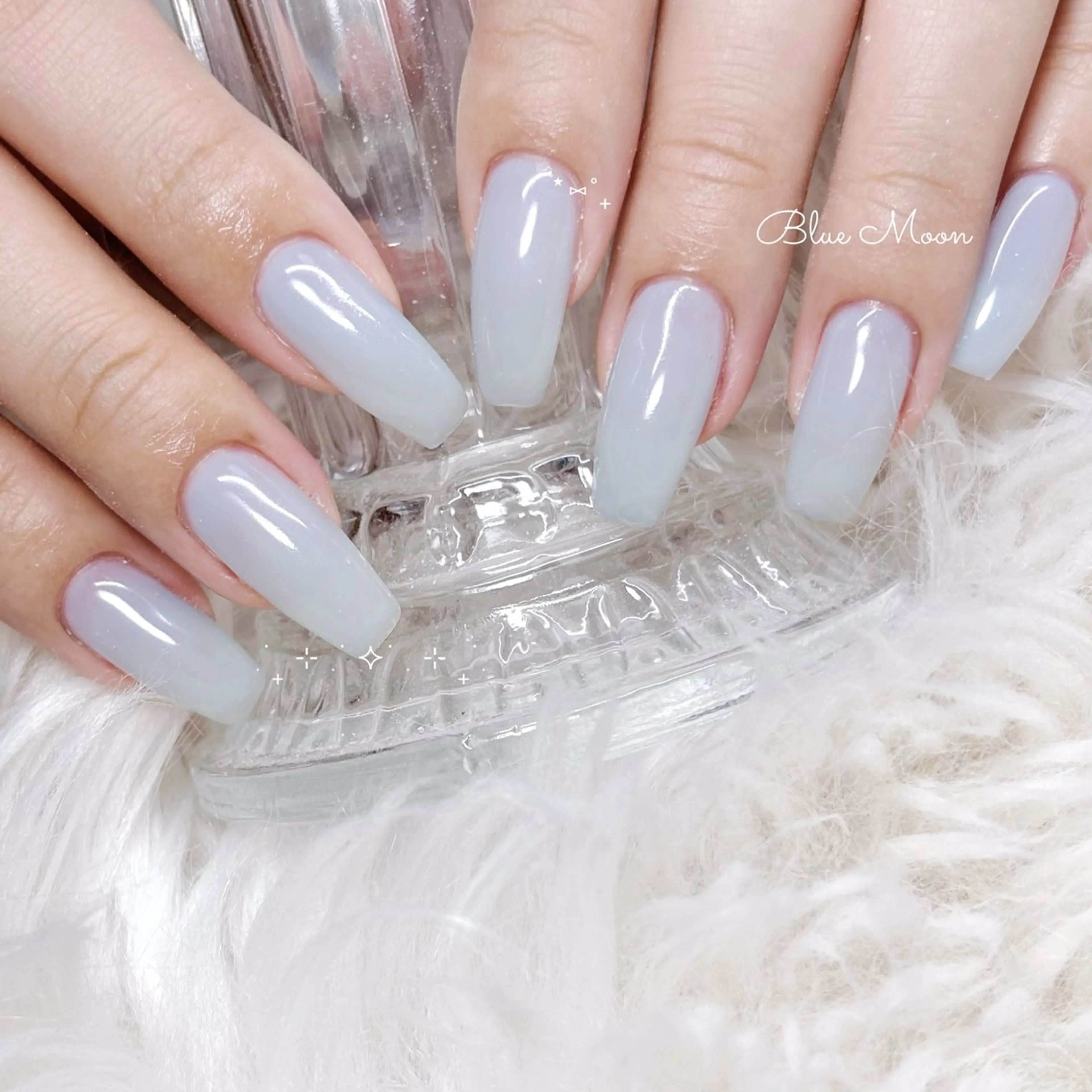 ネイル ハンドネイル フットネイル ハンドケア nail salon Blue Moonのネイルデザイン