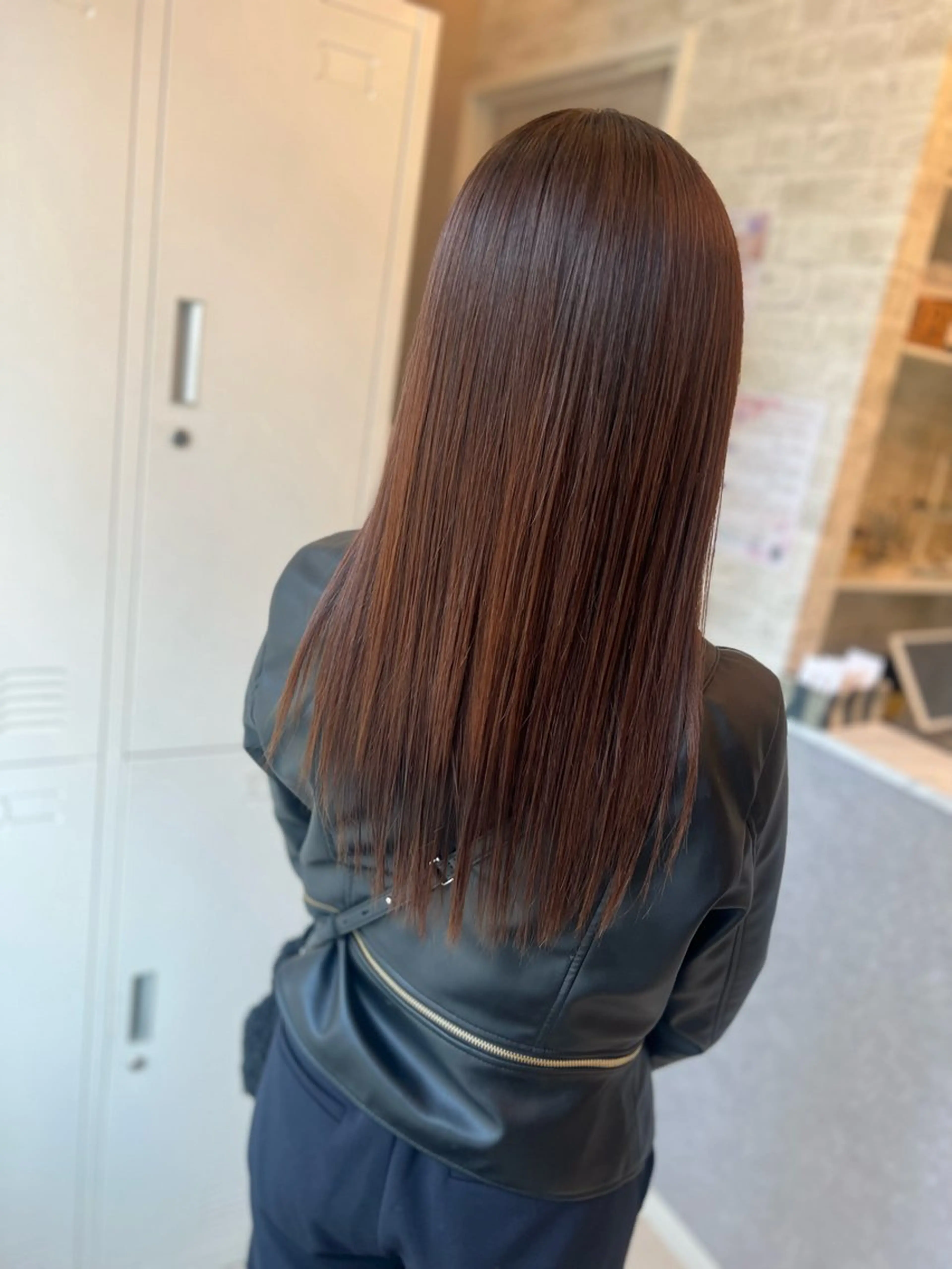 ロング 髪質改善 縮毛矯正 艶グレージュカラー 美髪特化美容師のヘアスタイル