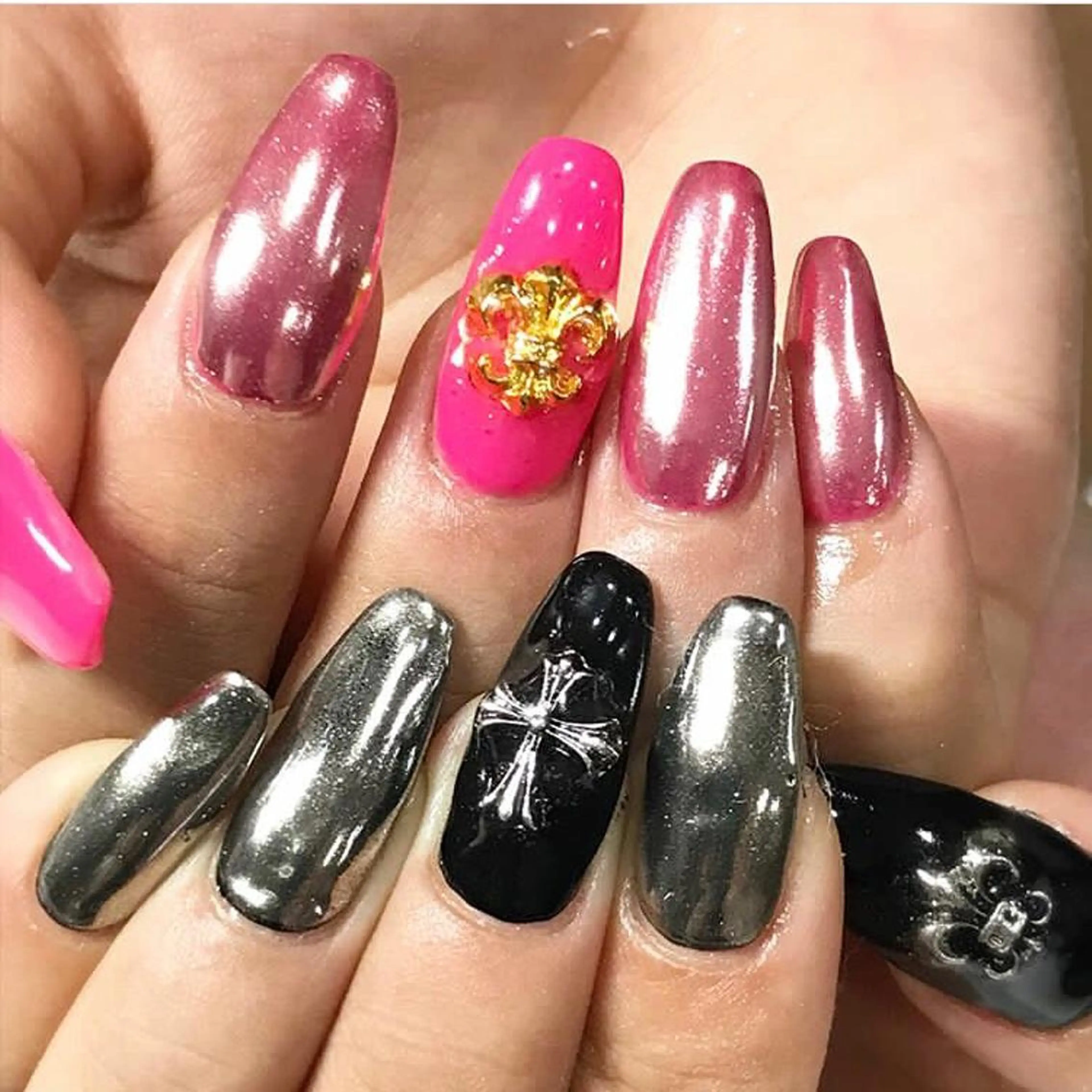 ネイル 渋谷ビュレネイル Kaoruのネイルデザイン