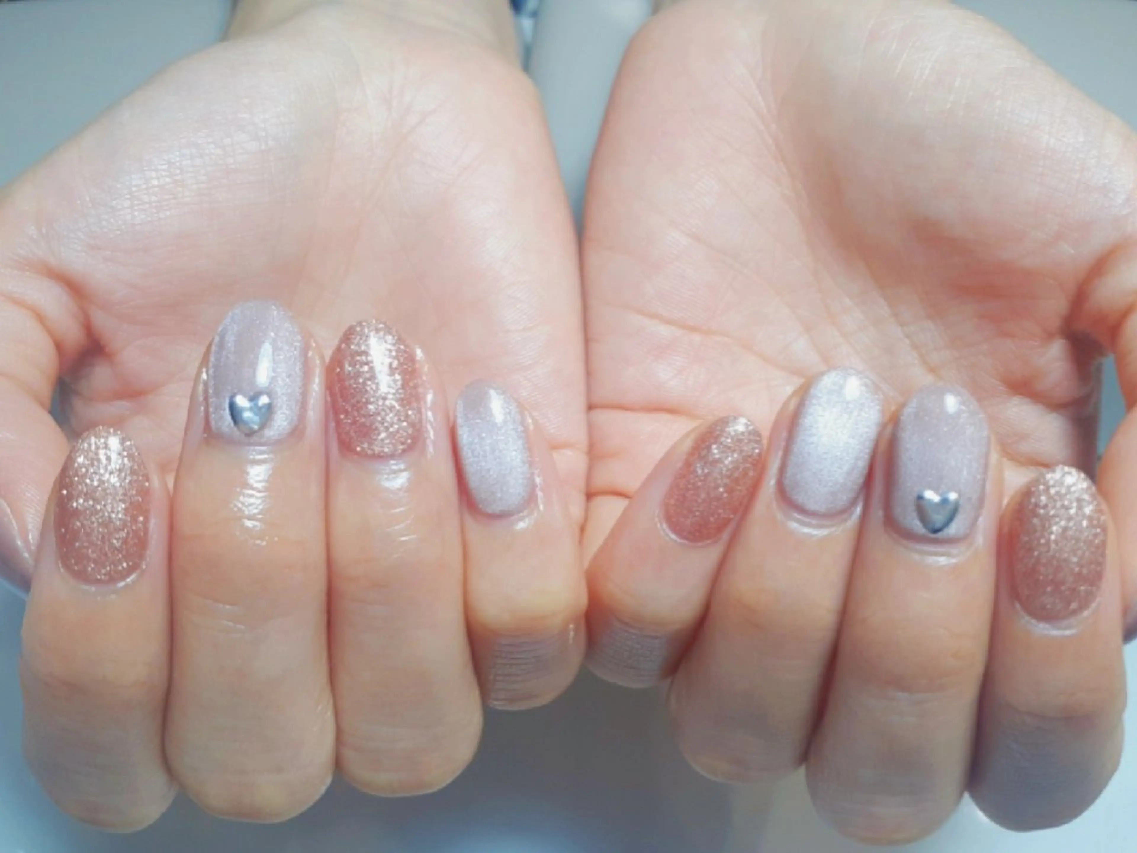 ネイル マグネットネイル ハンドネイル ハンドケア peTiT saori🌼のネイルデザイン