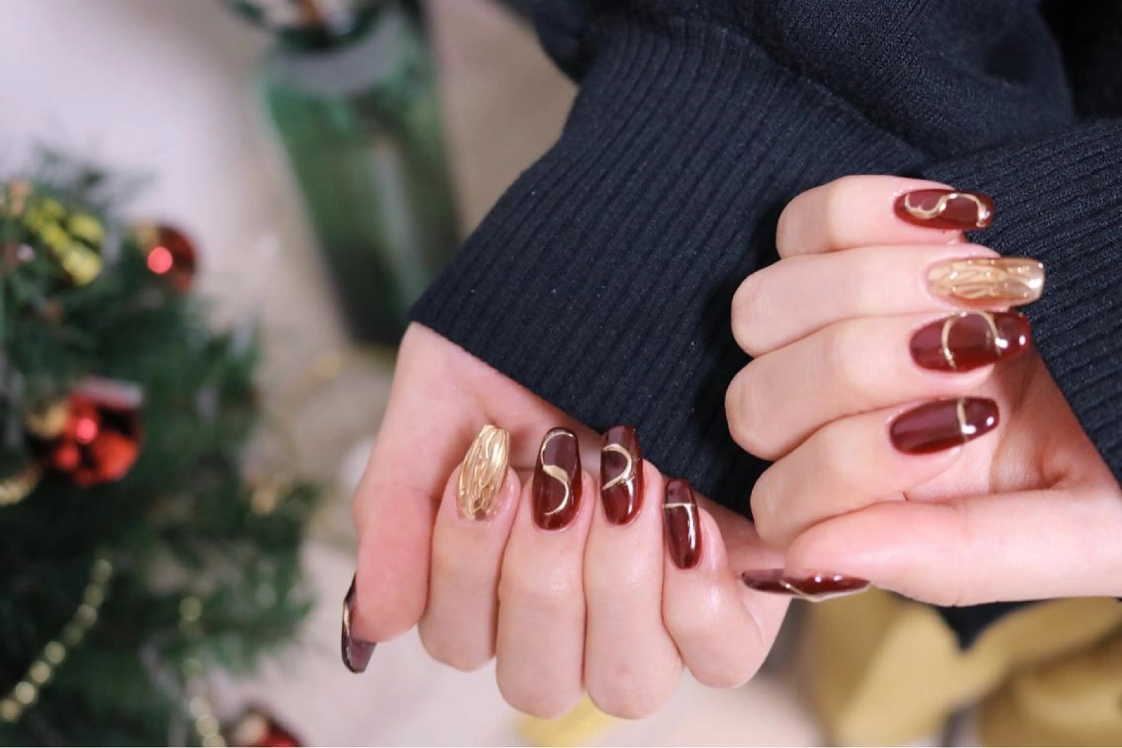 ネイル オーロラネイル カジュアル 長さ出し ジェルネイル 韓国ネイル ハンドネイル MH Nailのネイルデザイン