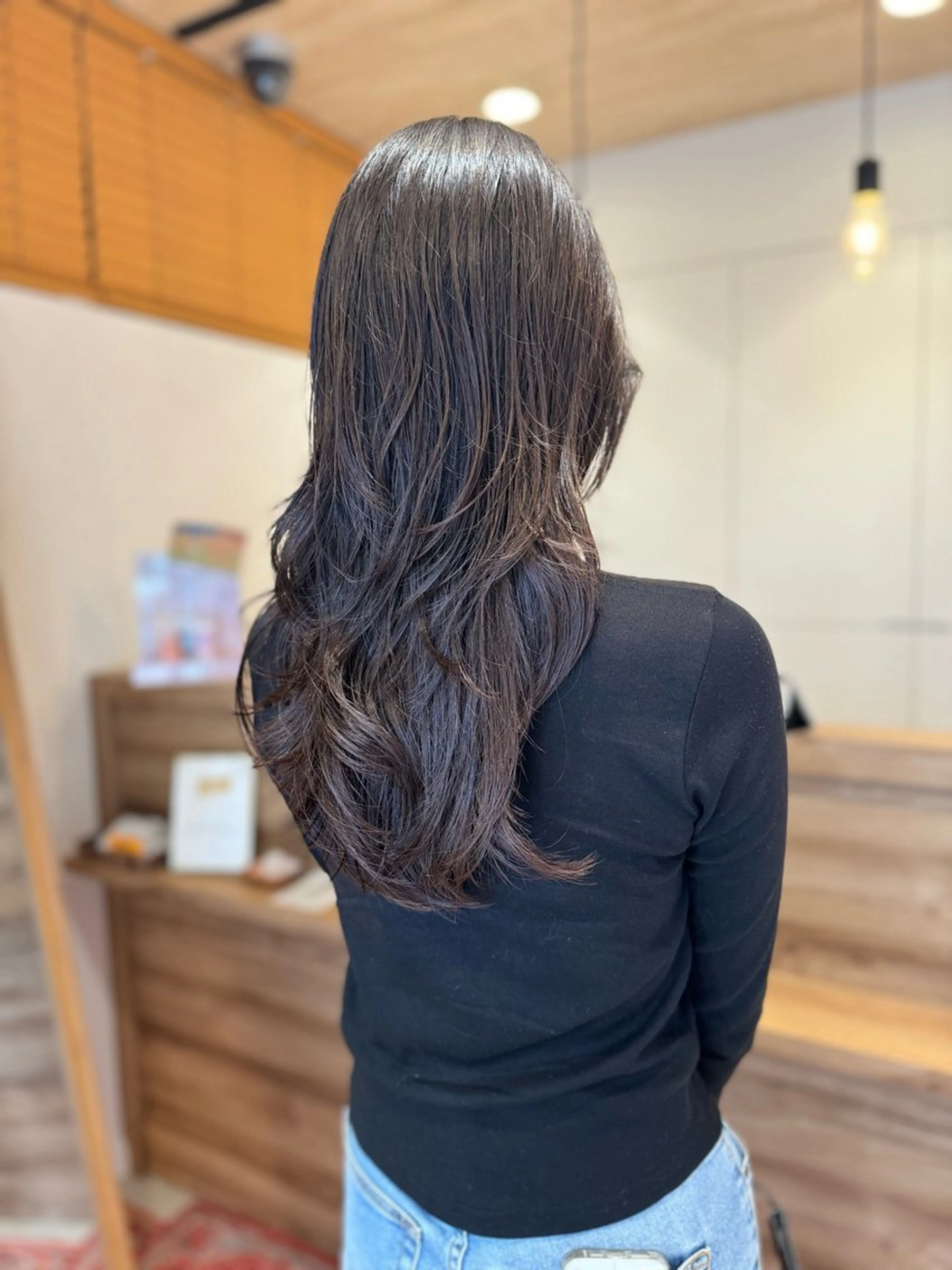 ロング ロングレイヤー レイヤーカット ロング Oasisgarden所属・レイヤー/ブリーチ MOMOのヘアスタイル