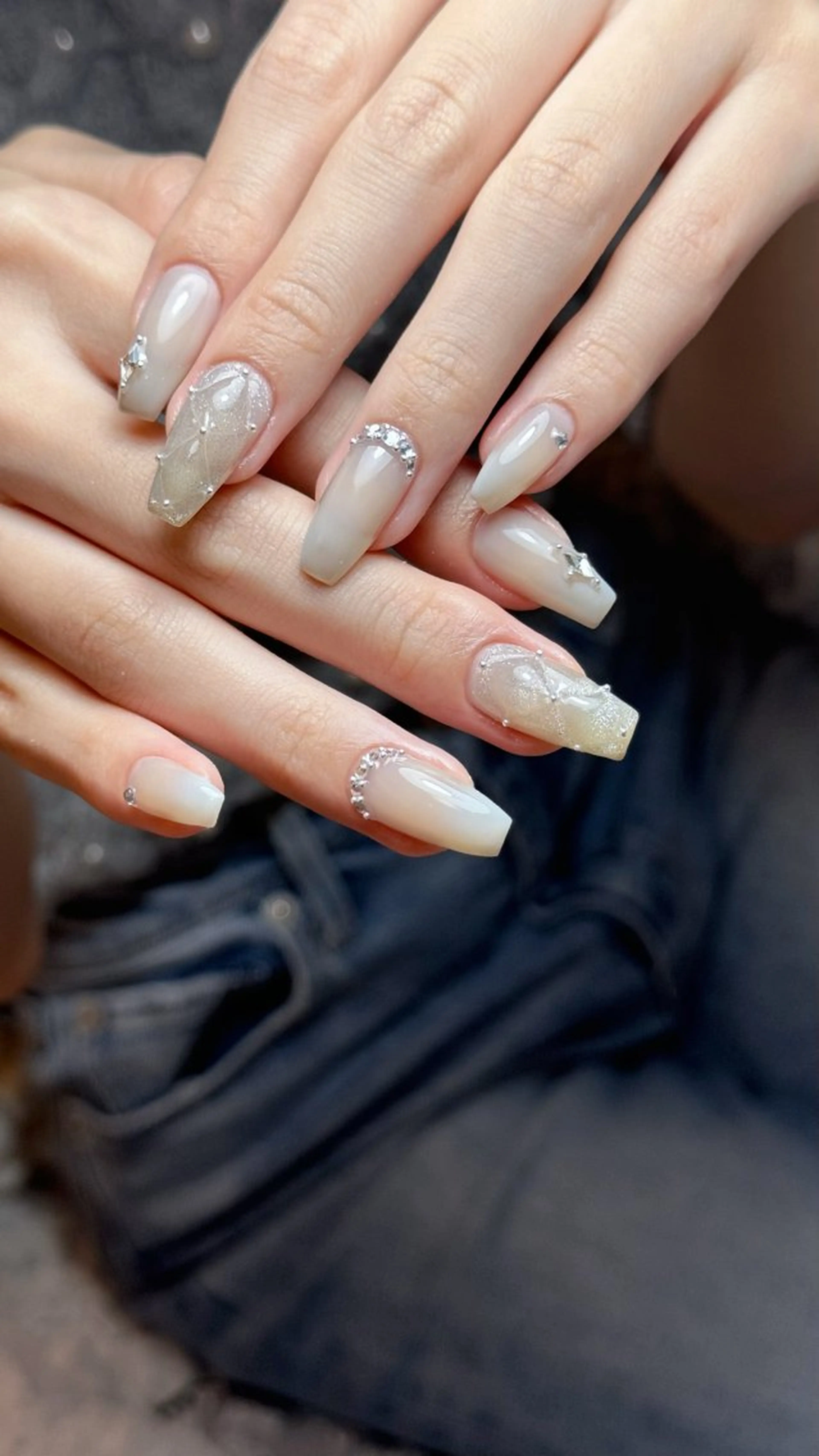 ネイル グラデーション キラキラネイル マグネットネイル オフィスネイル シンプルネイル nailsalon ChuColaのネイルデザイン