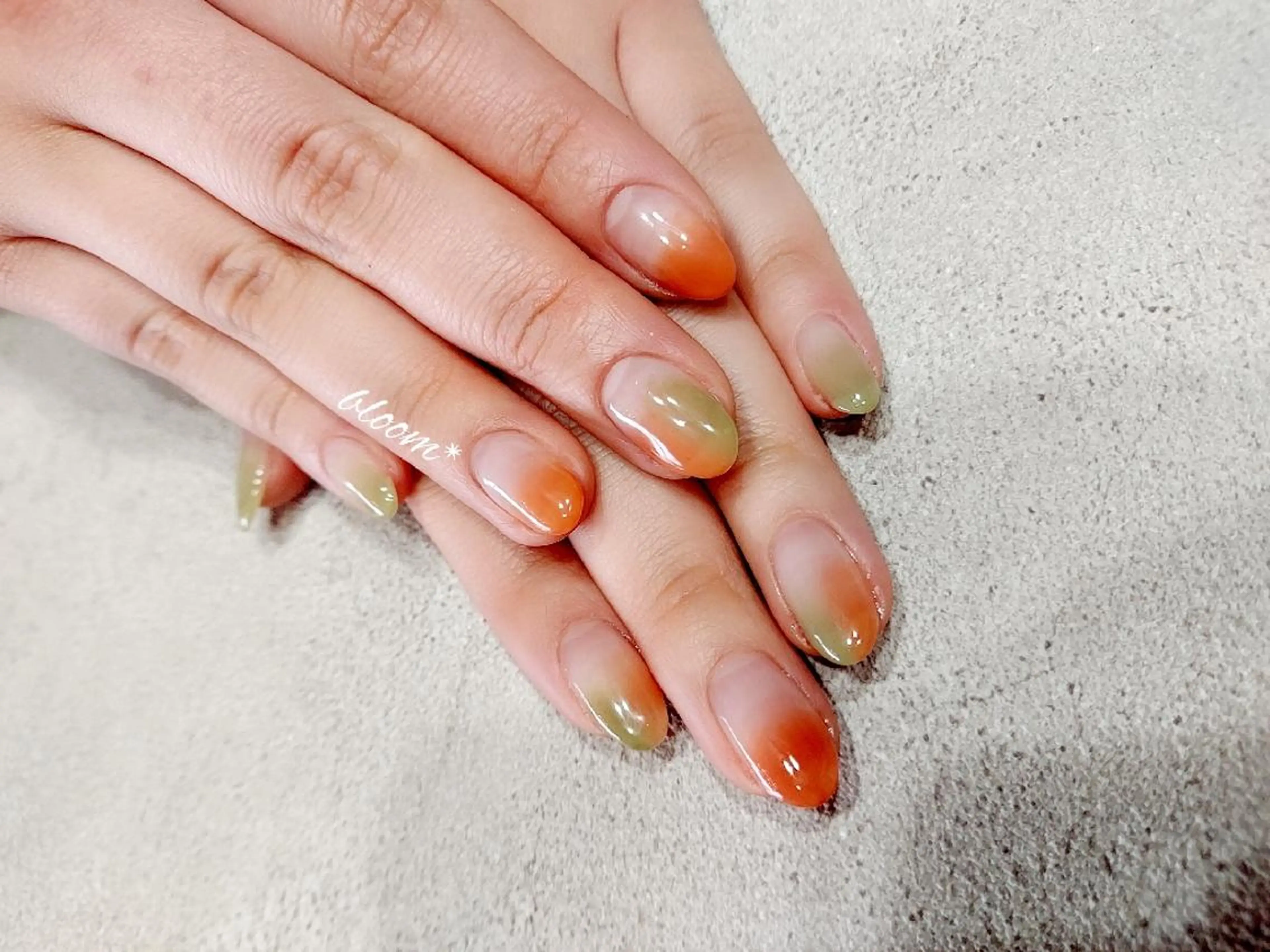 ネイル オフィスネイル bloom *のネイルデザイン