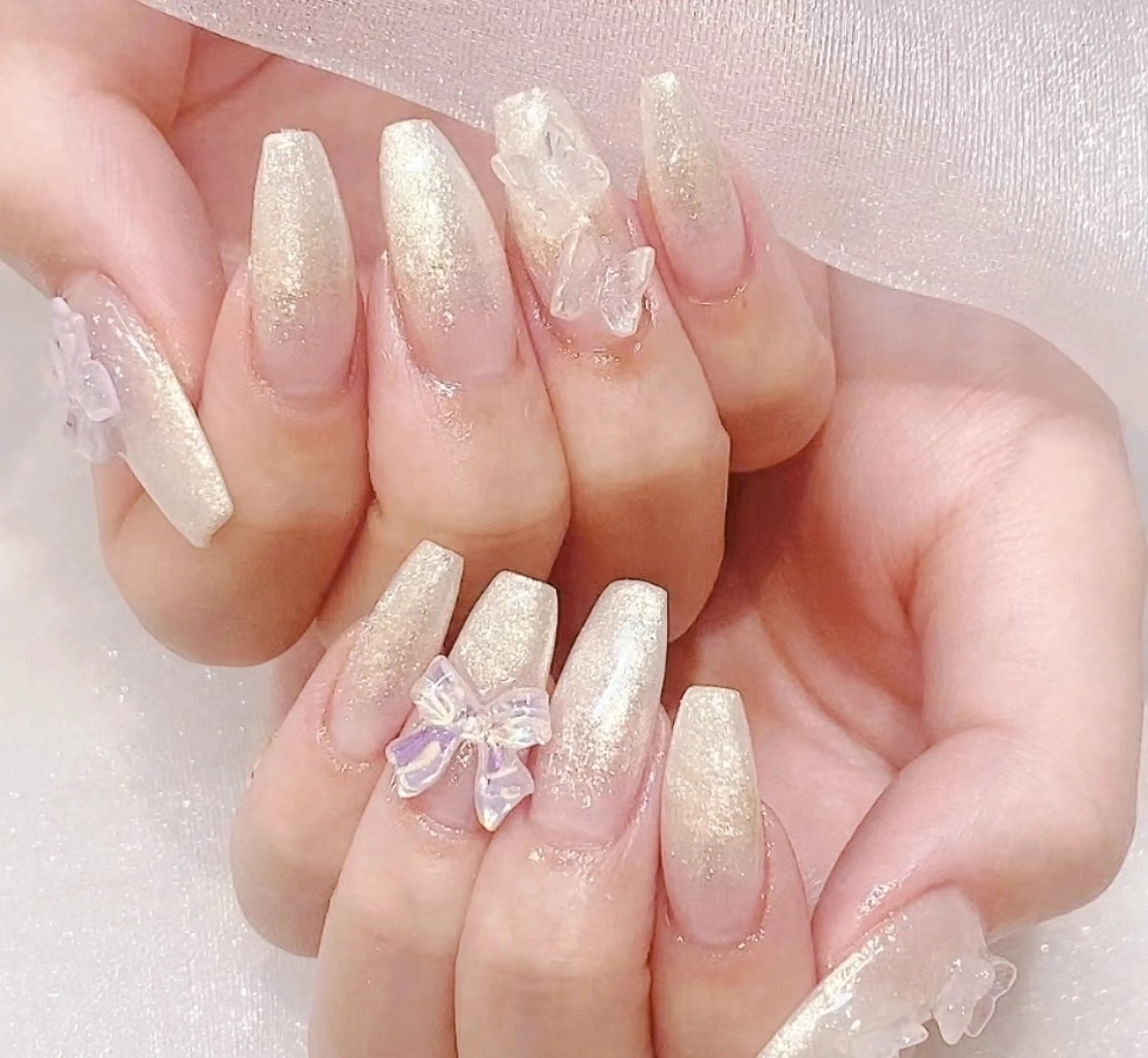 ネイル pink ladyサロン所属・べ にのネイルデザイン