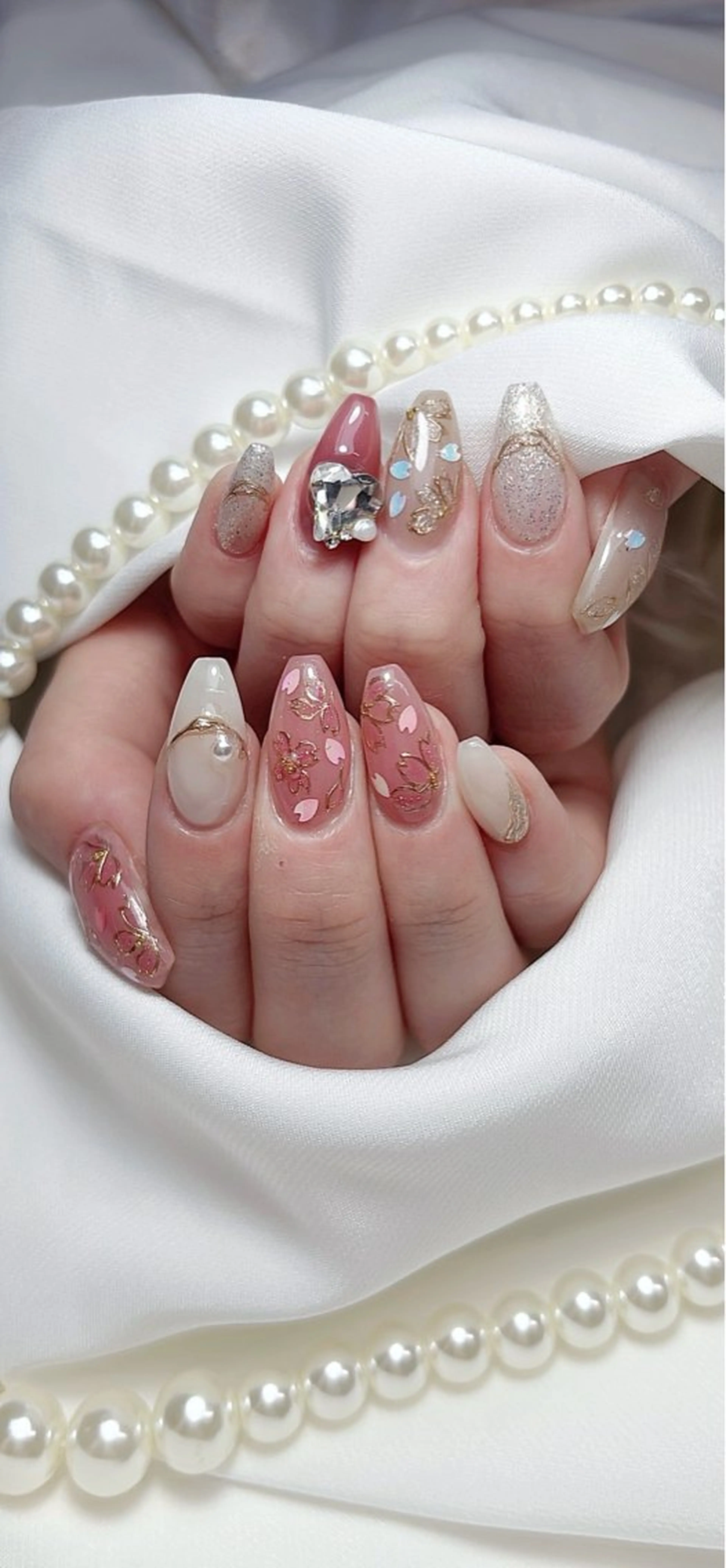 ネイル Nhit Nailsのネイルデザイン