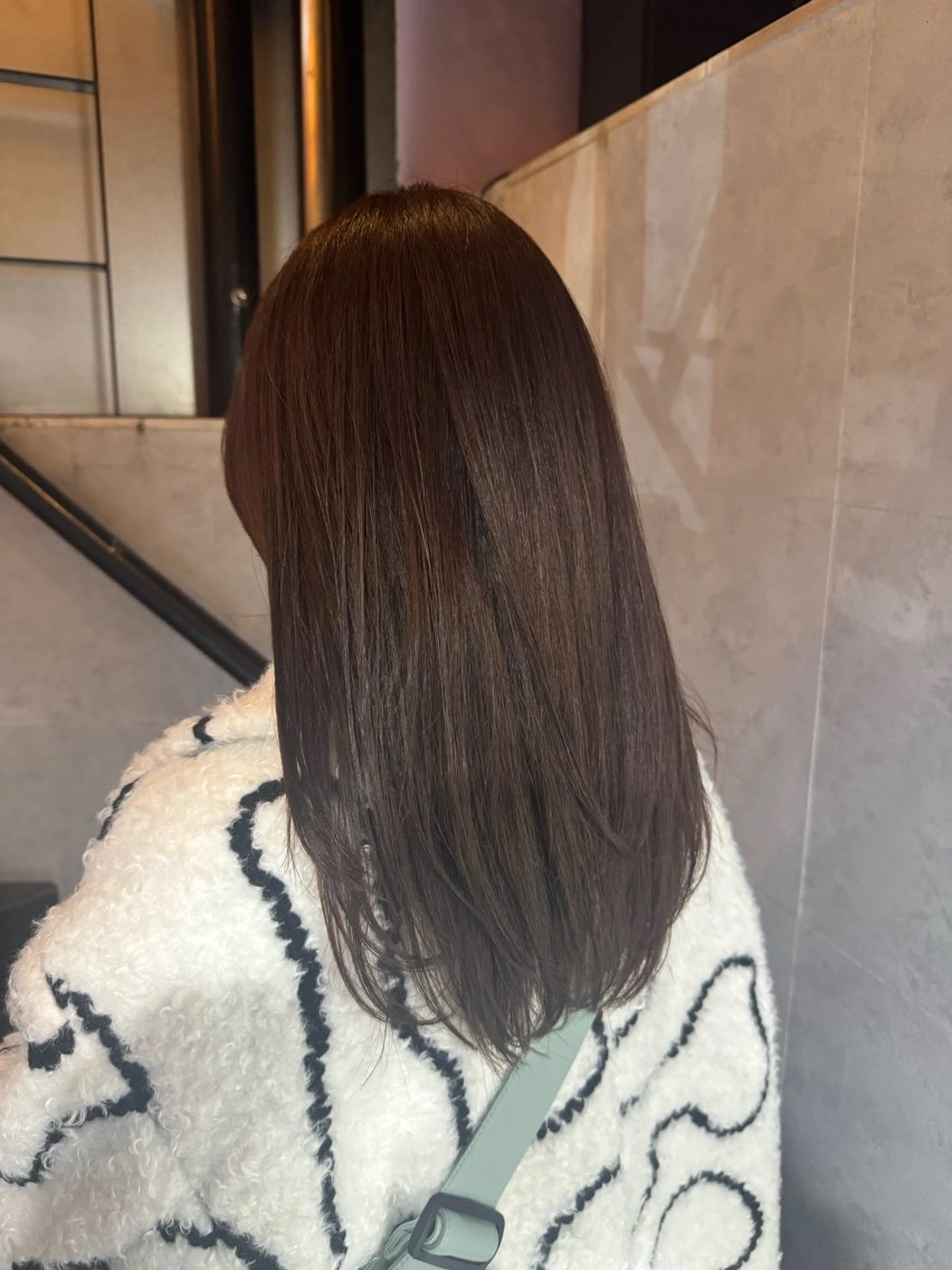 セミロング カラー ヘアカラー あなたのお悩み改善" You"💚❤️💛のヘアスタイル