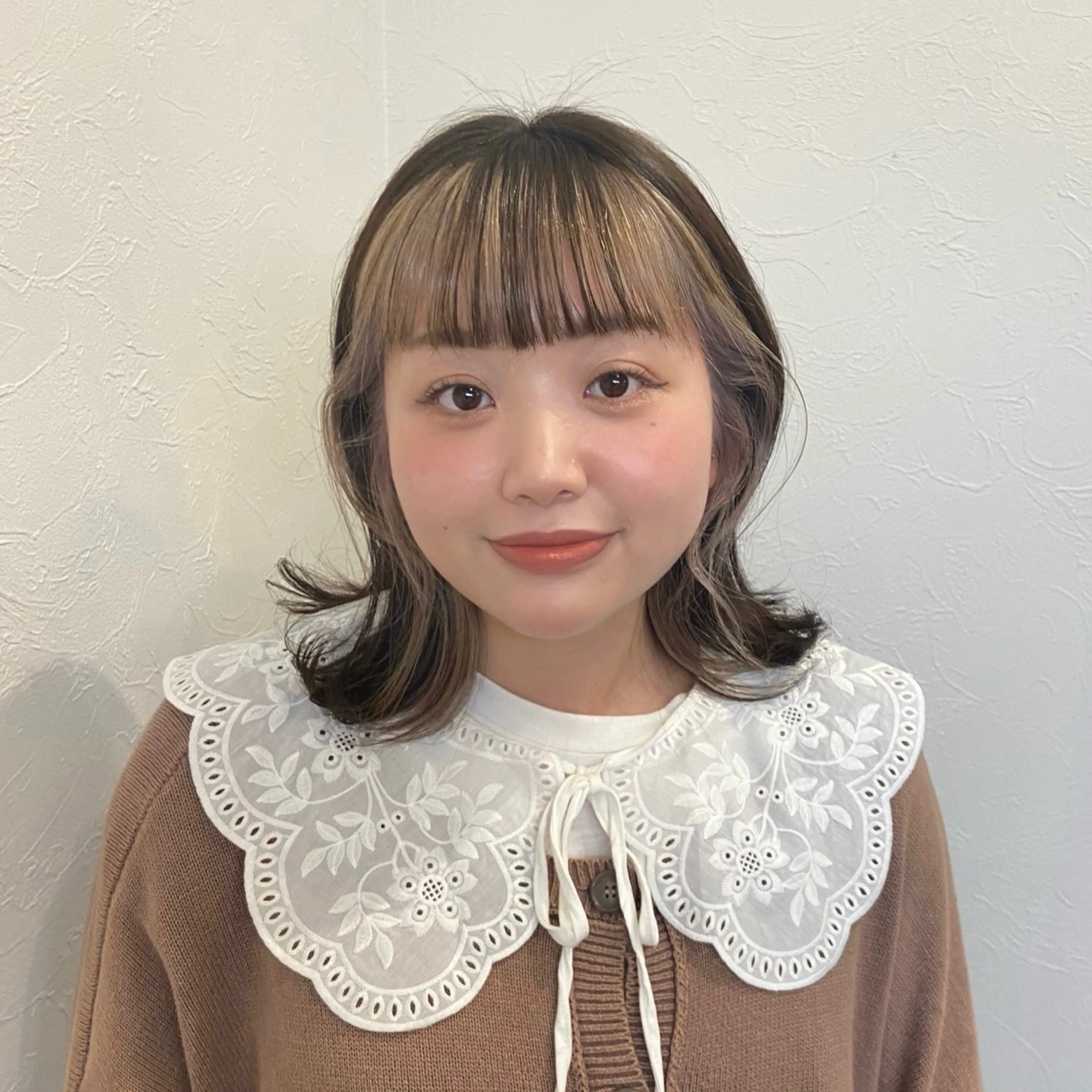 ミディアム カラー Iris.所属・Iris．カワグチ ミレイのヘアスタイル