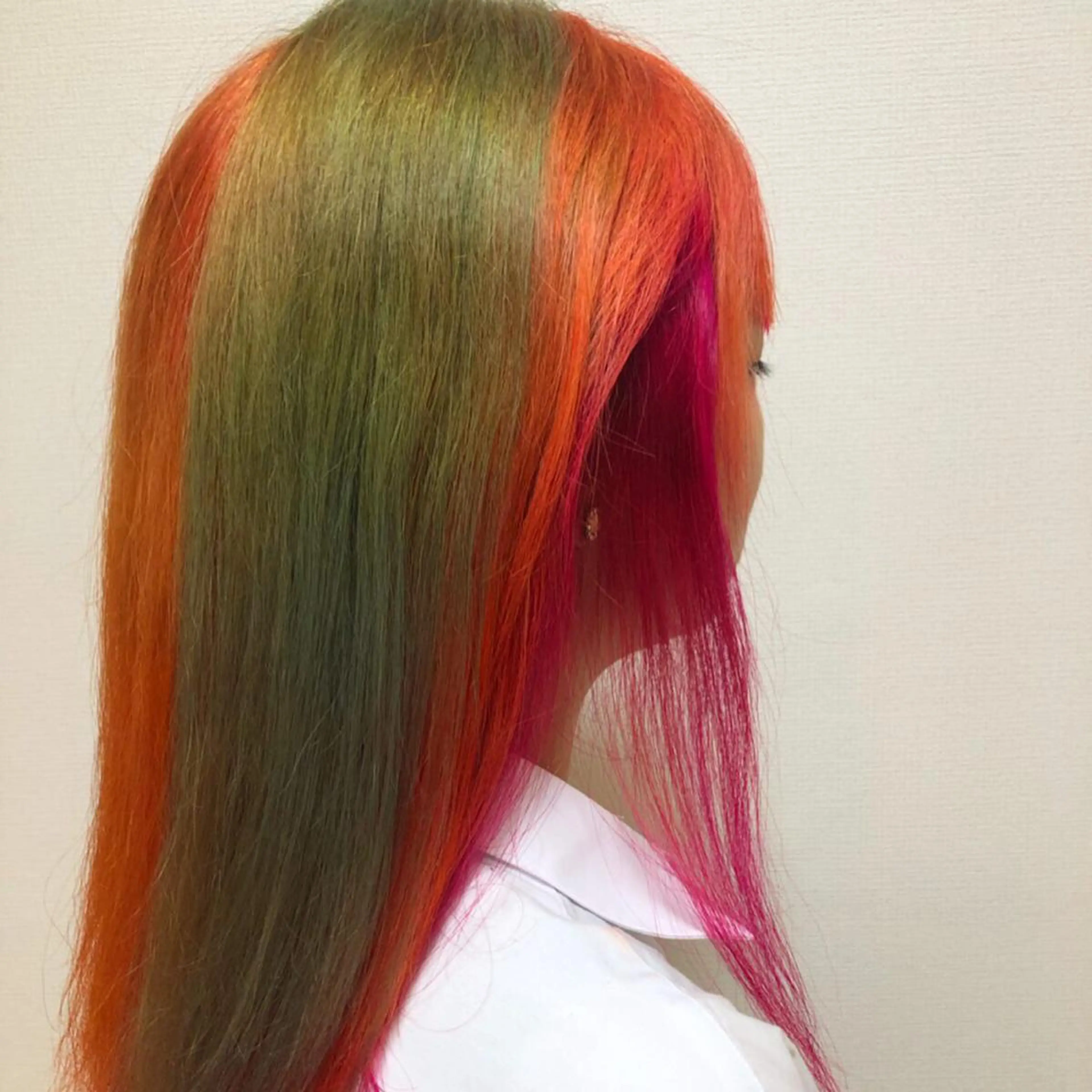 カラー インナーカラー👾 Chibiのヘアスタイル