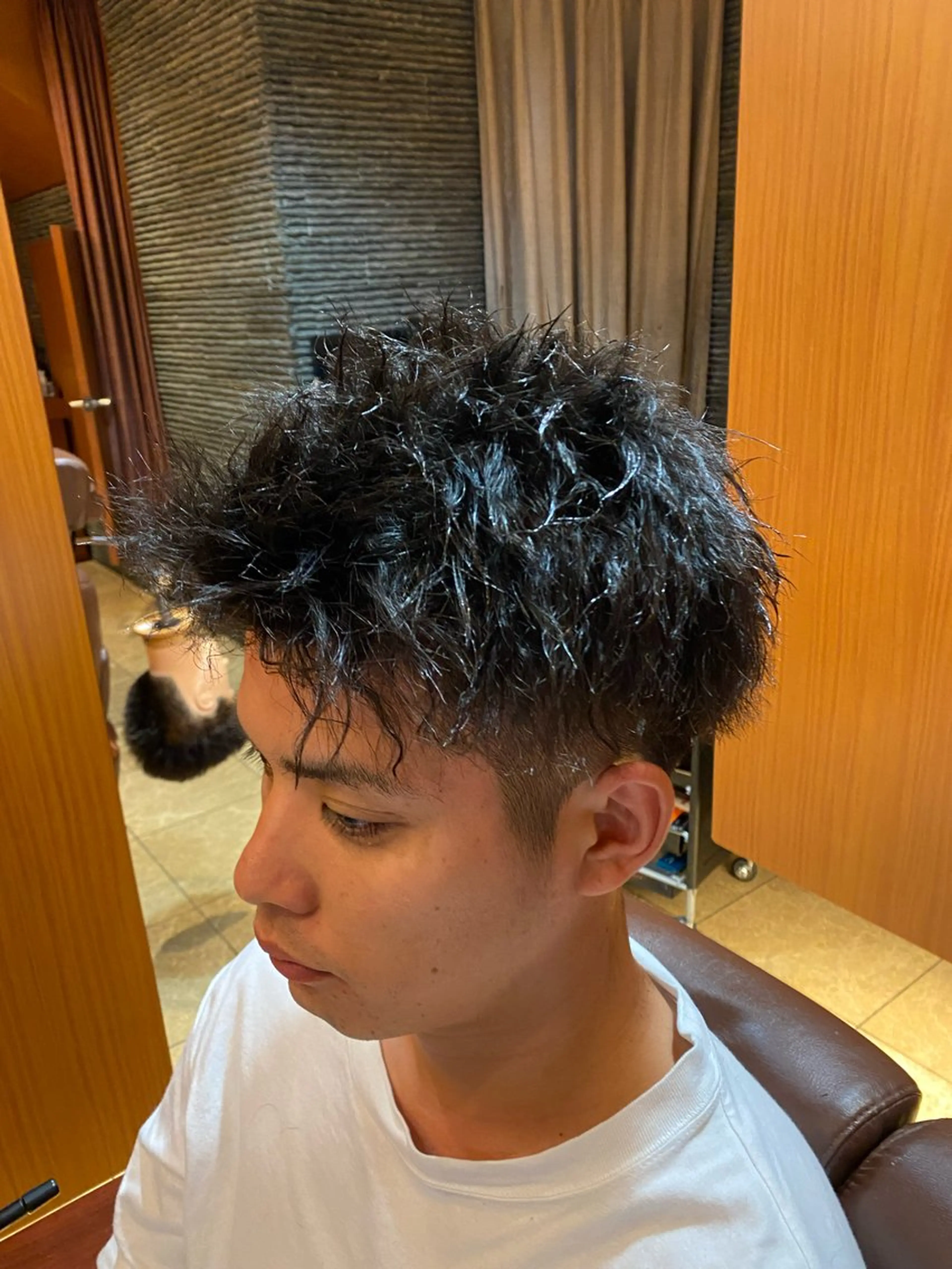ショート ツイストパーマ ヘアモードキクチ神田店所属・北川 竜也のヘアスタイル