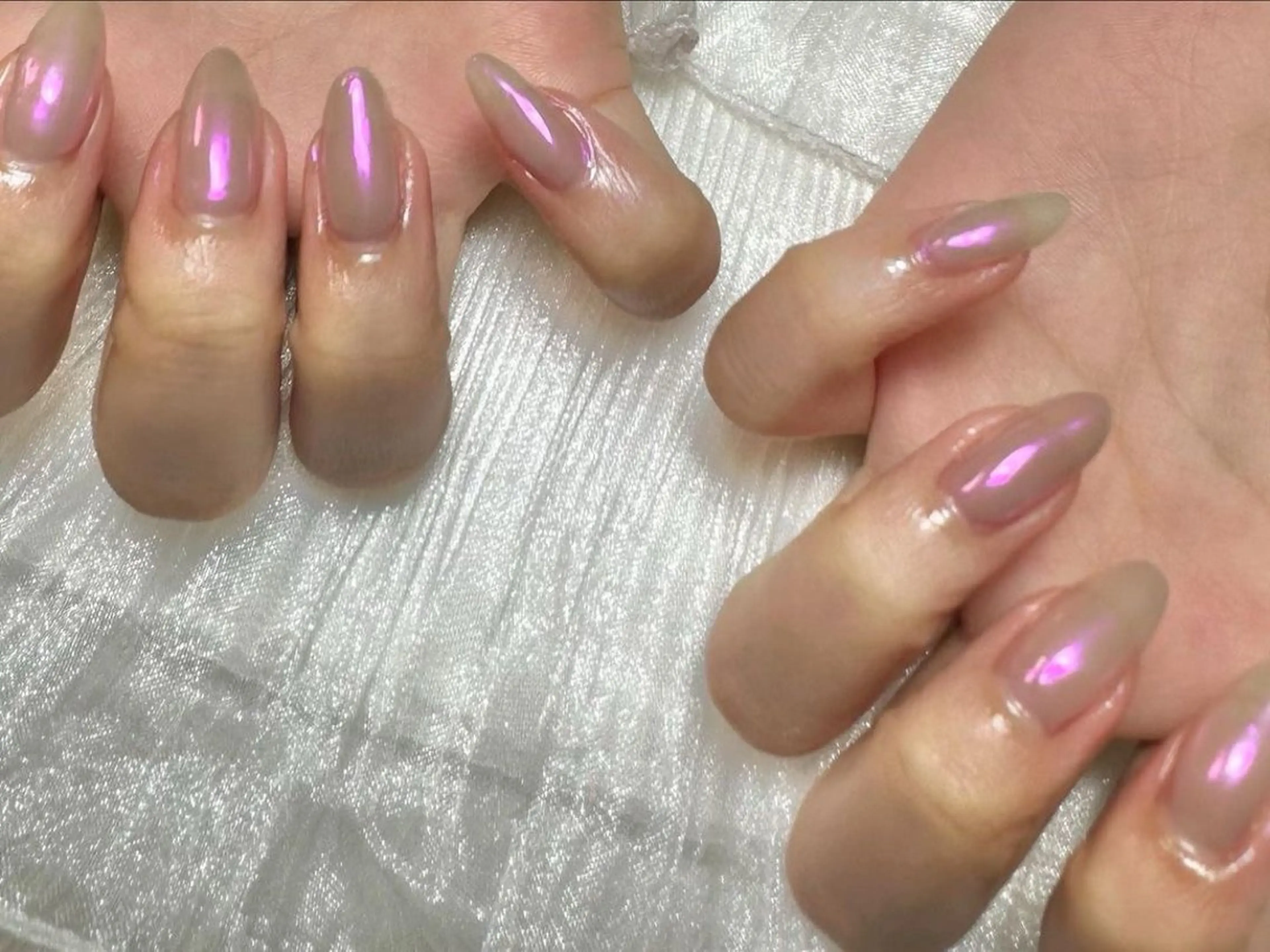 ネイル 黒須莉奈 IRYのネイルデザイン