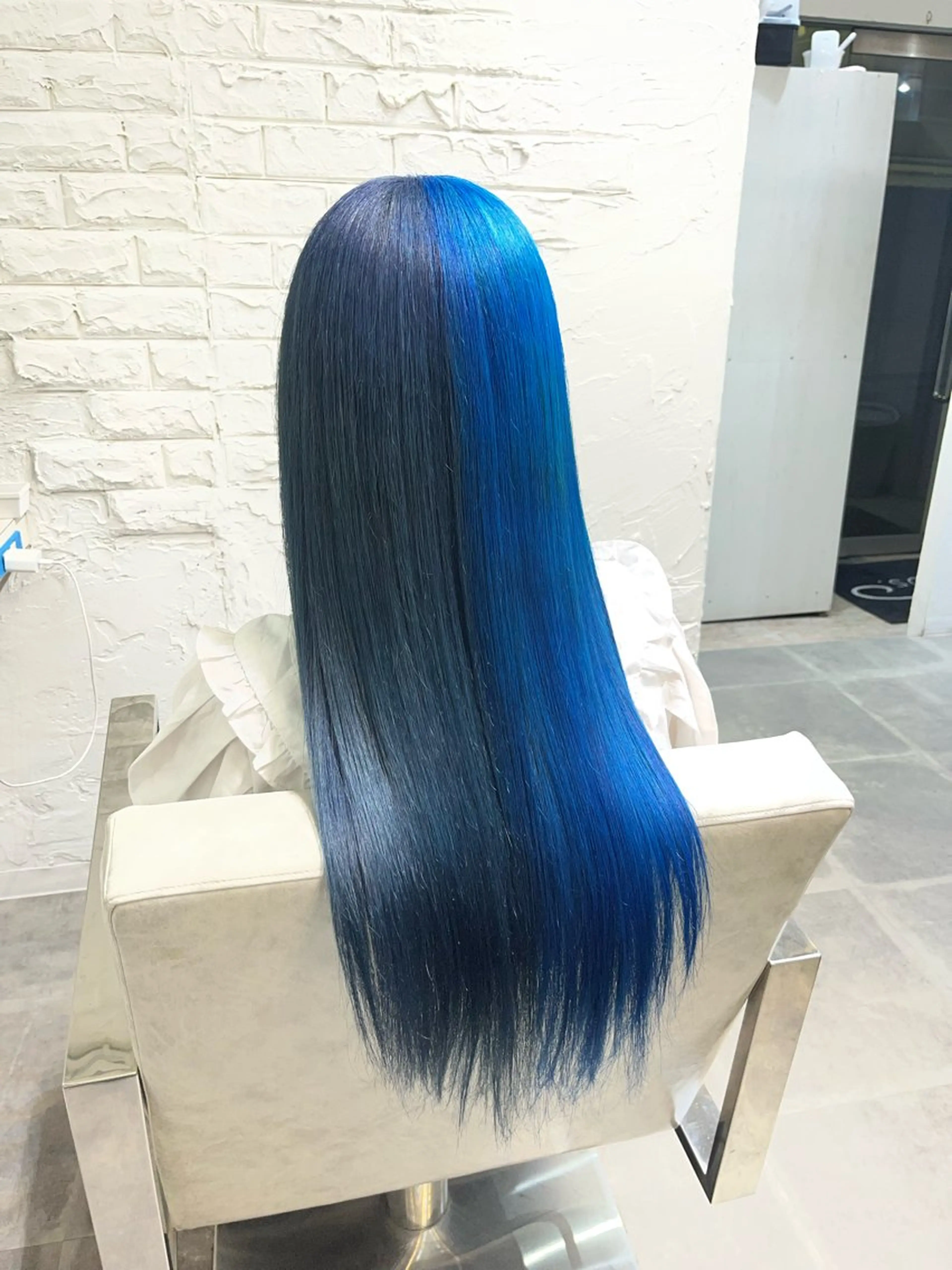 ロング カラー ヘアカラー uros.所属・🩵aiko / モデル募集中️🩵のヘアスタイル