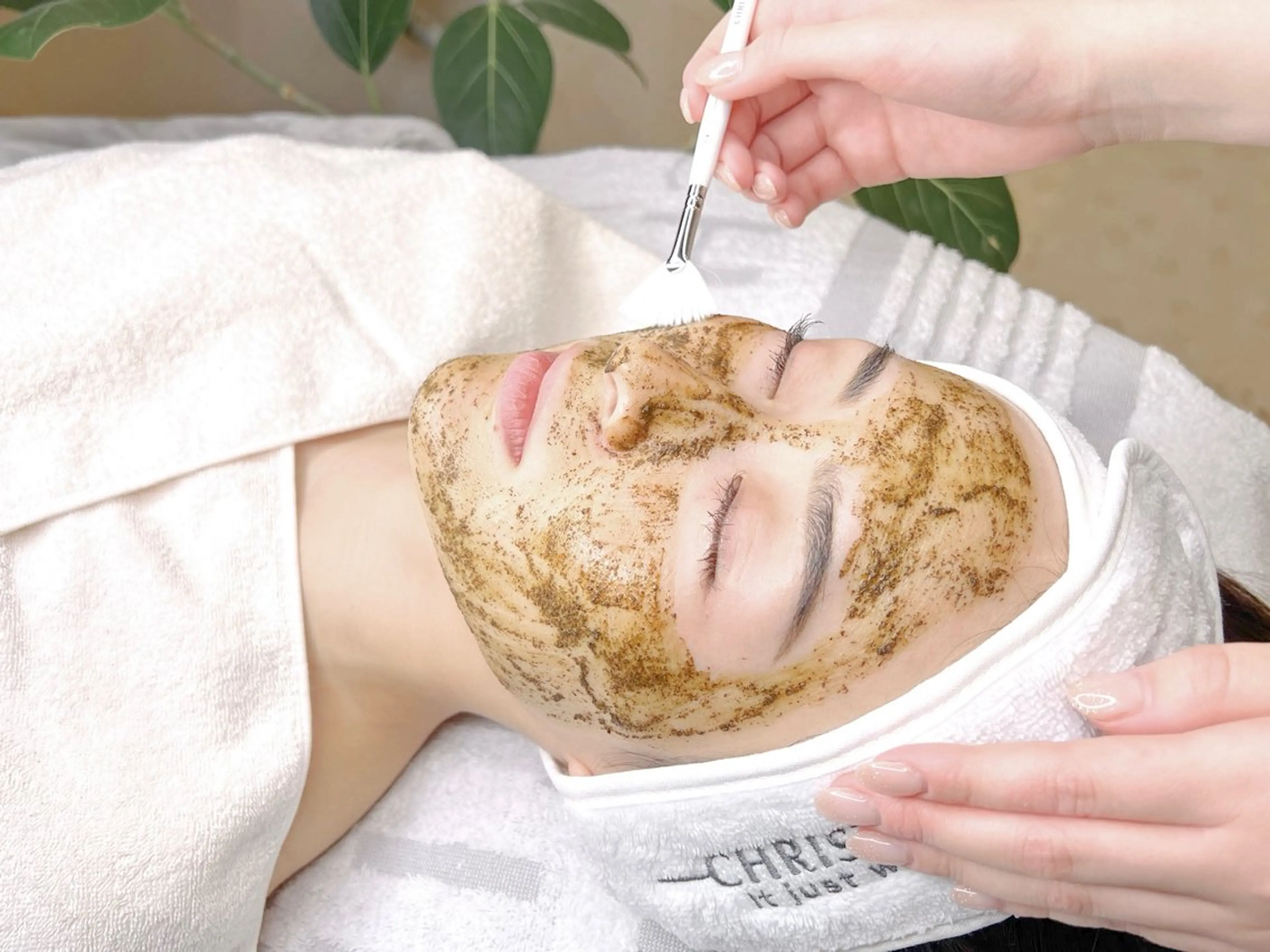 【剥離なしハーブピーリング】クリスティーナ(ビオフィート)の写真